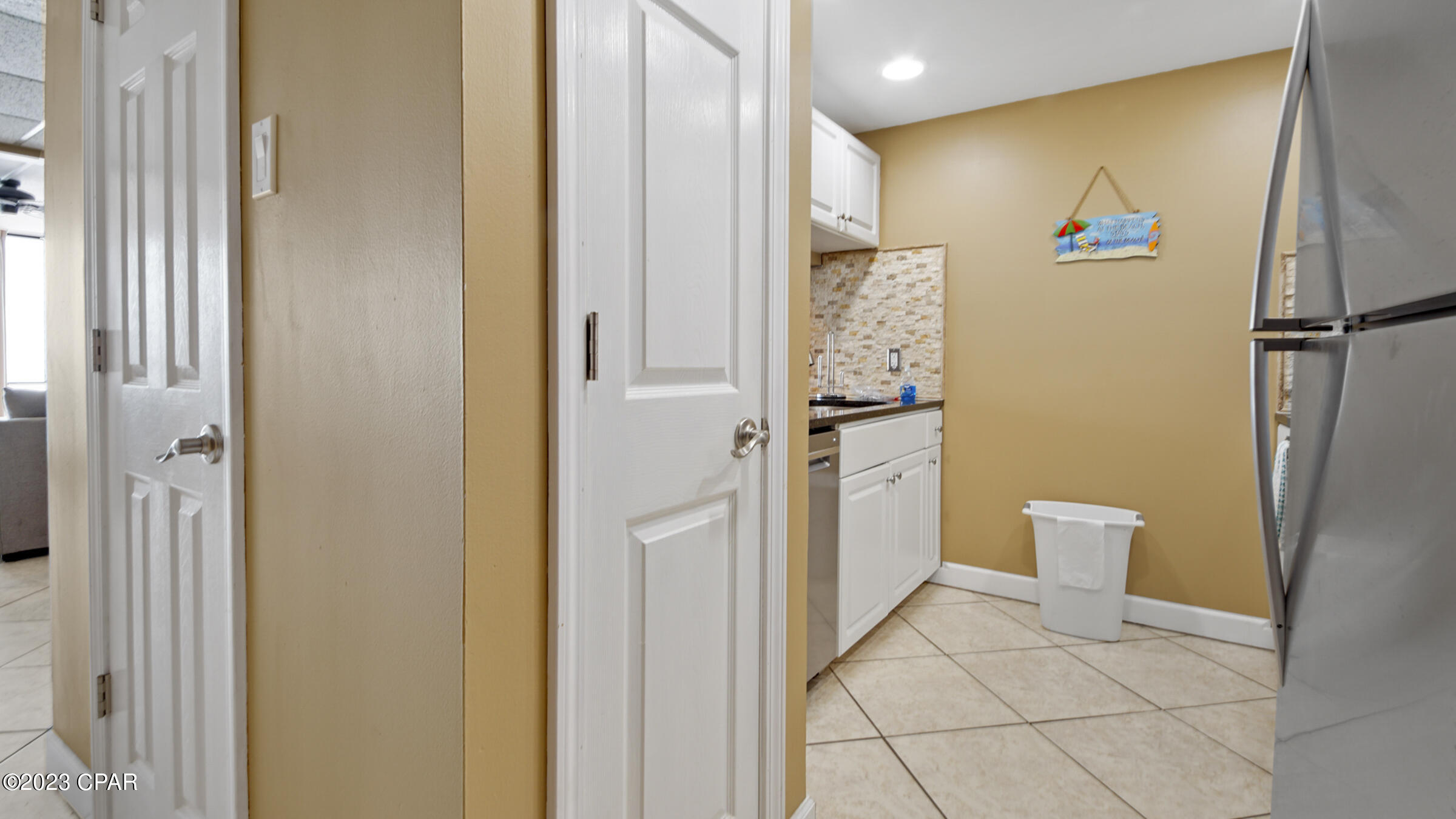 Leeward/Windward Condo - Residential