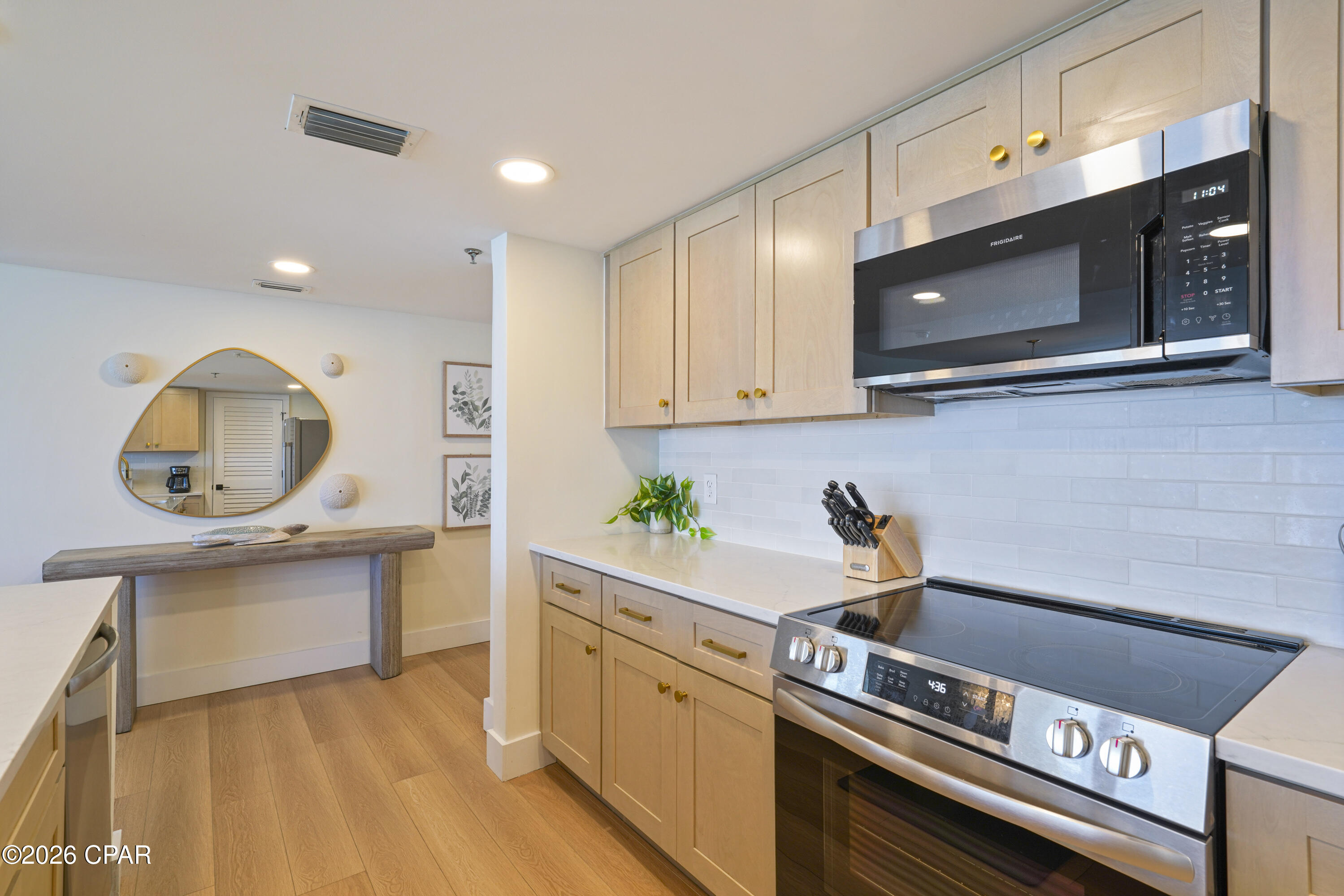 Long Beach Towers I - Residential