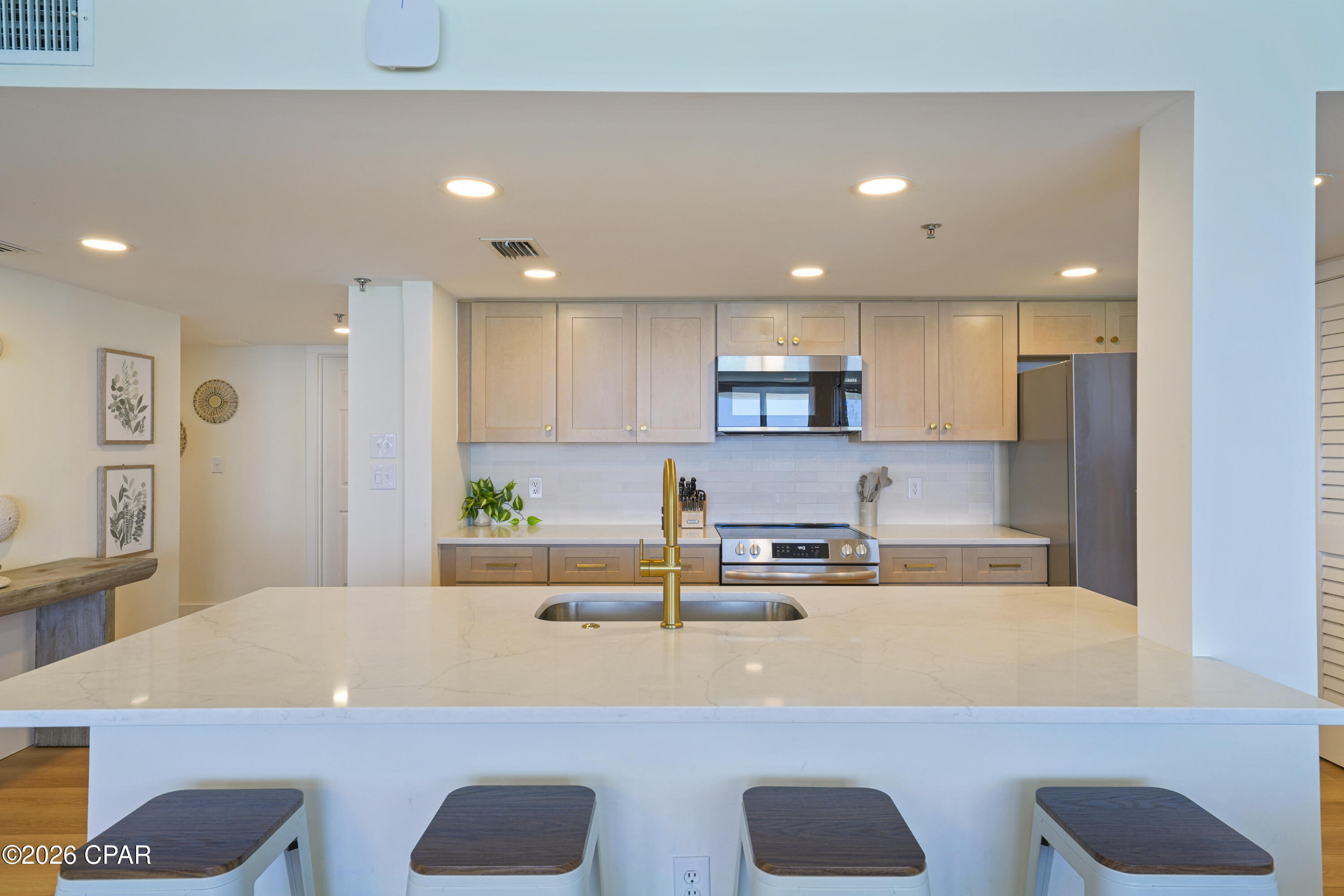 Long Beach Towers I - Residential