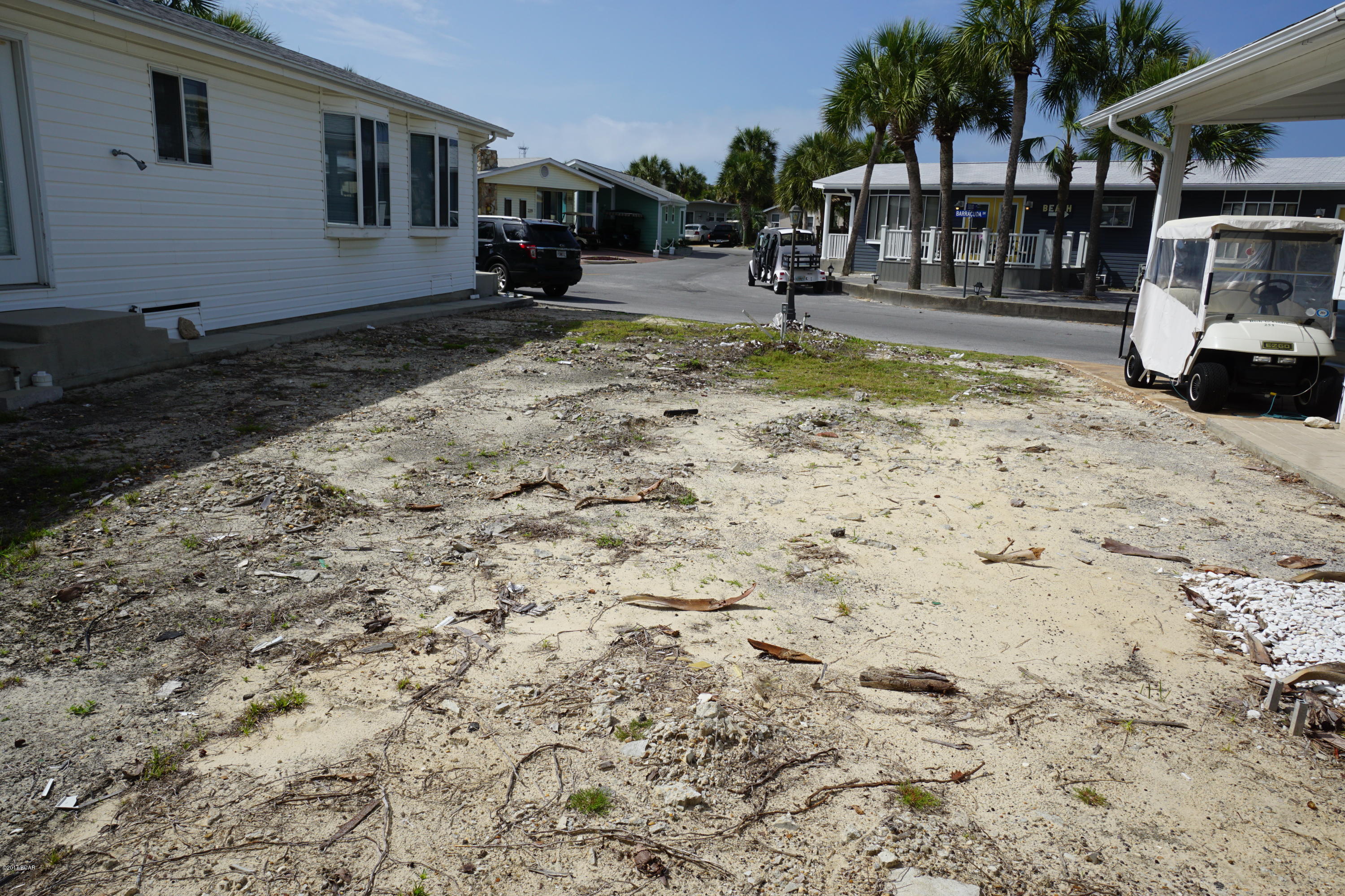 Venture Out Travel Trail - Land