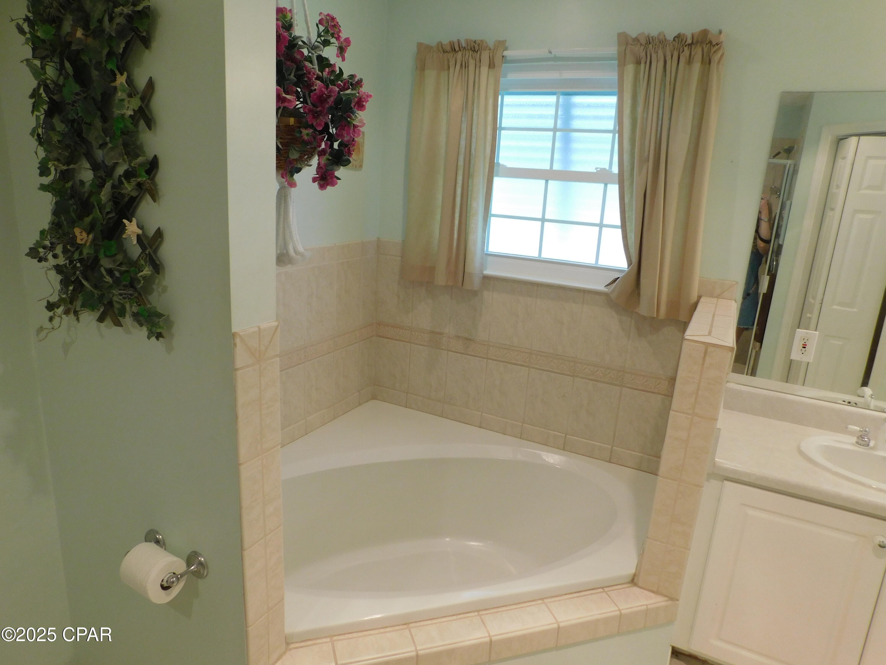 North Lagoon Oaks 8th Add - Residential