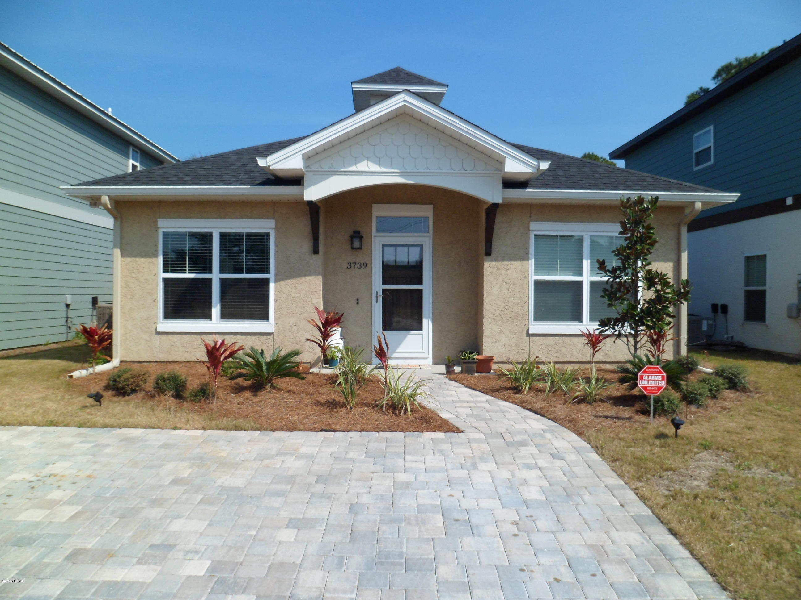 Hidden Lagoon - Residential