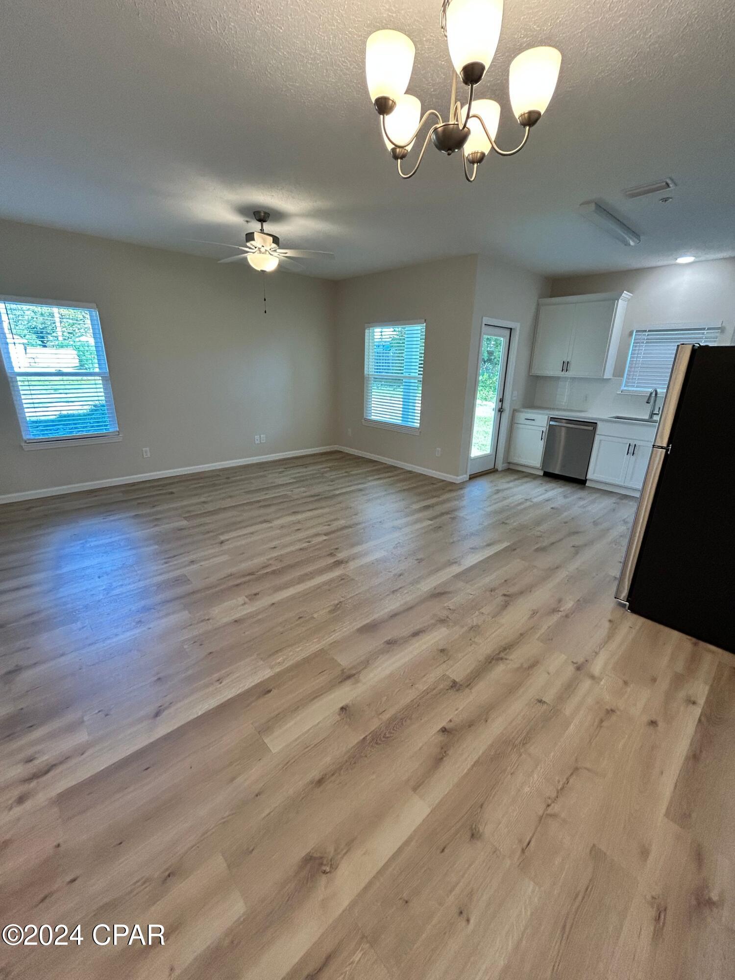 [No Recorded Subdiv] - Residential Lease
