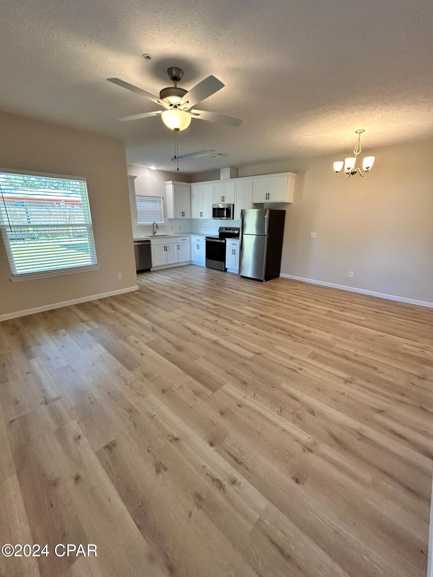 [No Recorded Subdiv] - Residential Lease