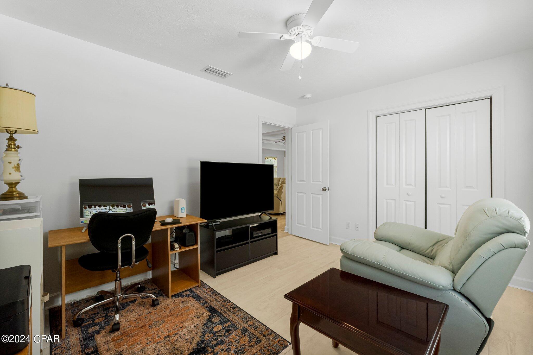 Pines 5th Add - Residential