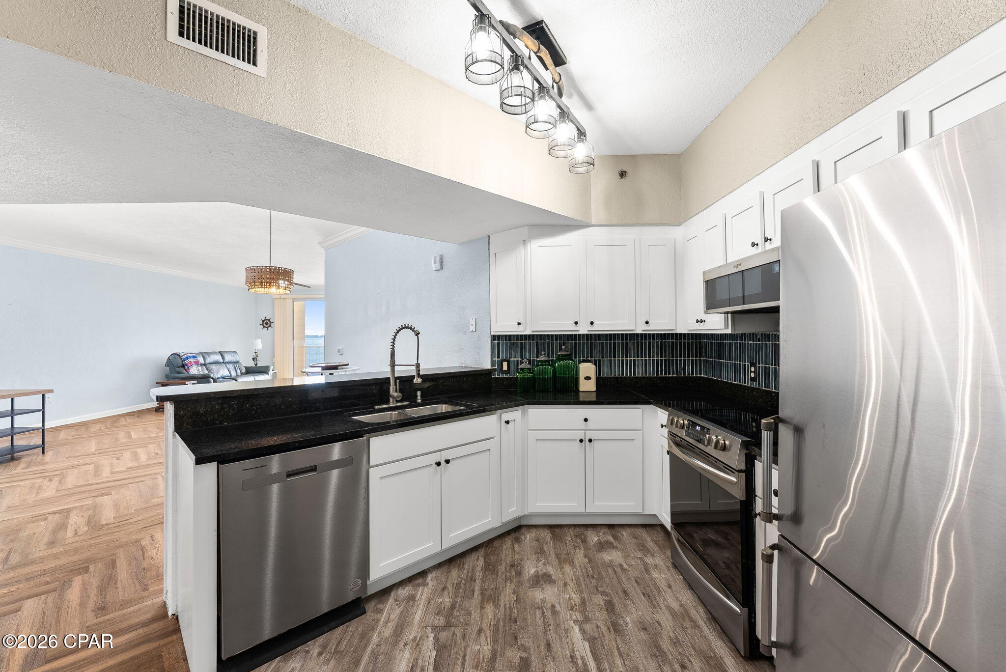 Hibiscus By The Bay - Residential