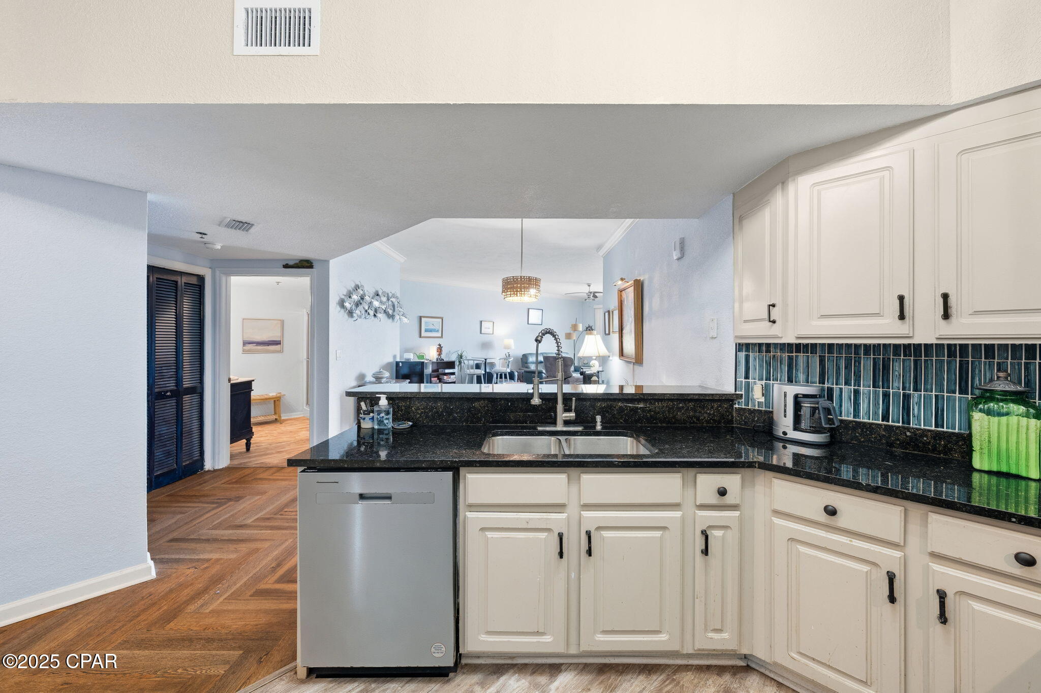 Hibiscus By The Bay - Residential