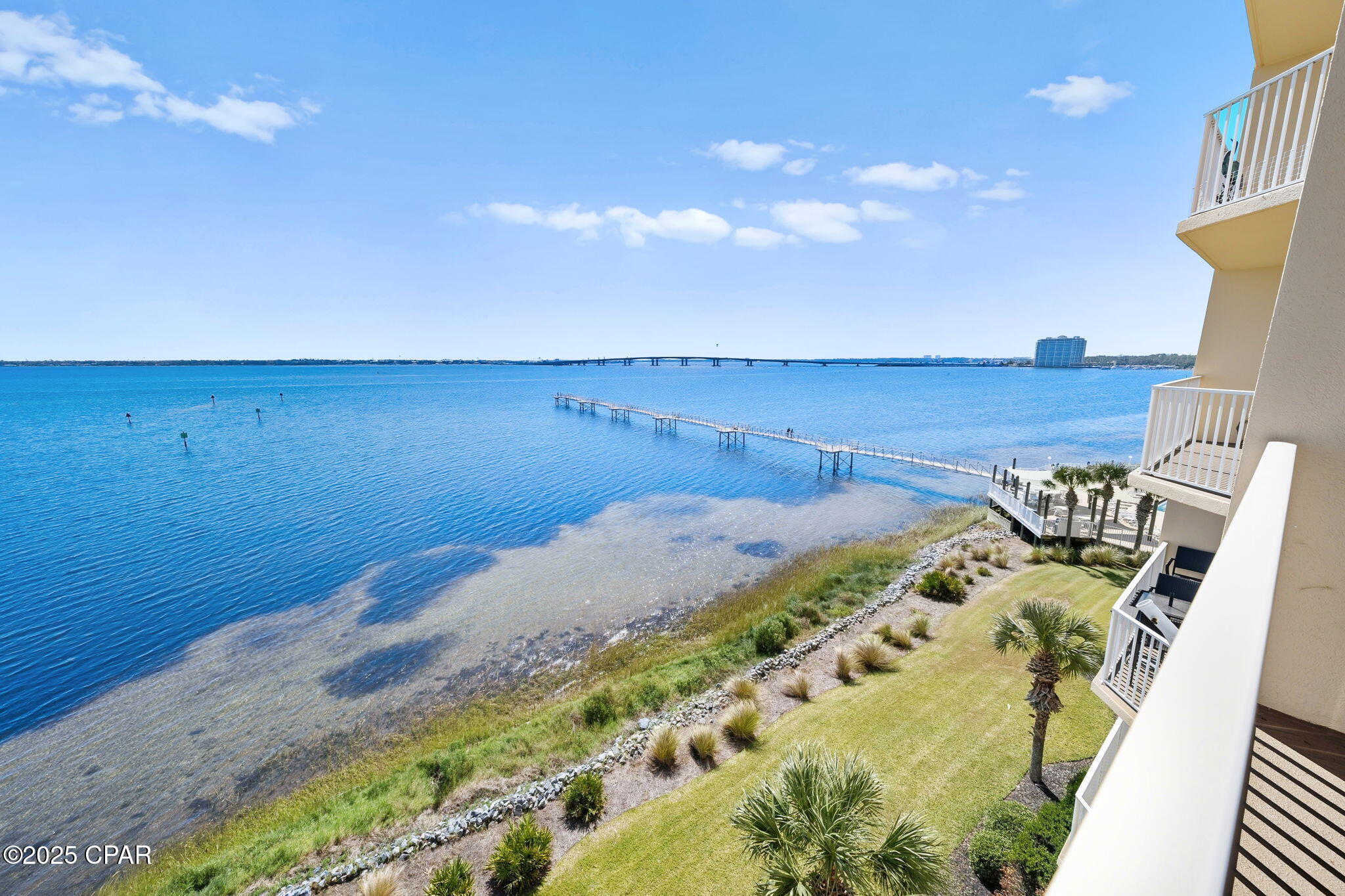 Hibiscus By The Bay - Residential