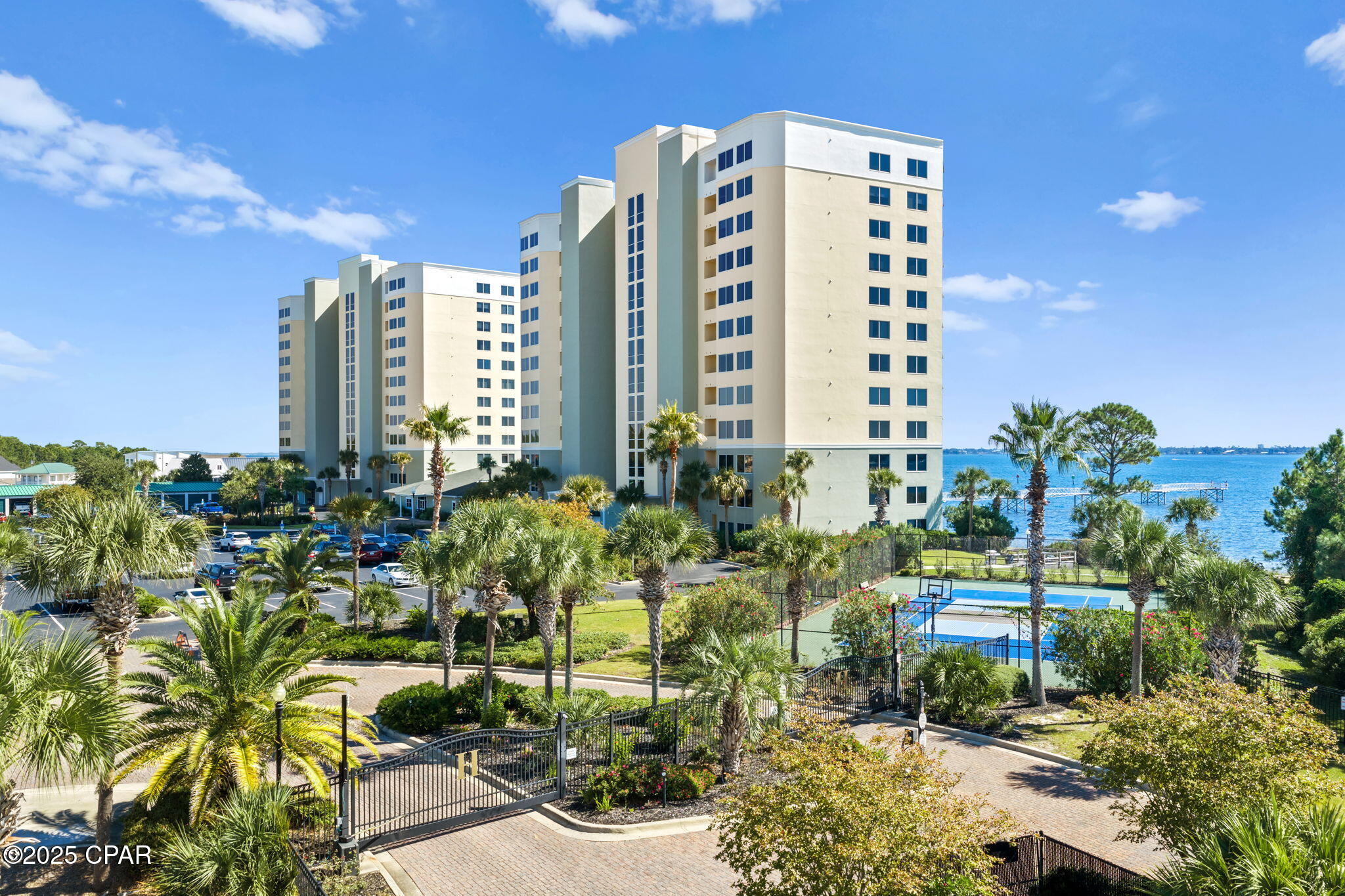 Hibiscus By The Bay - Residential