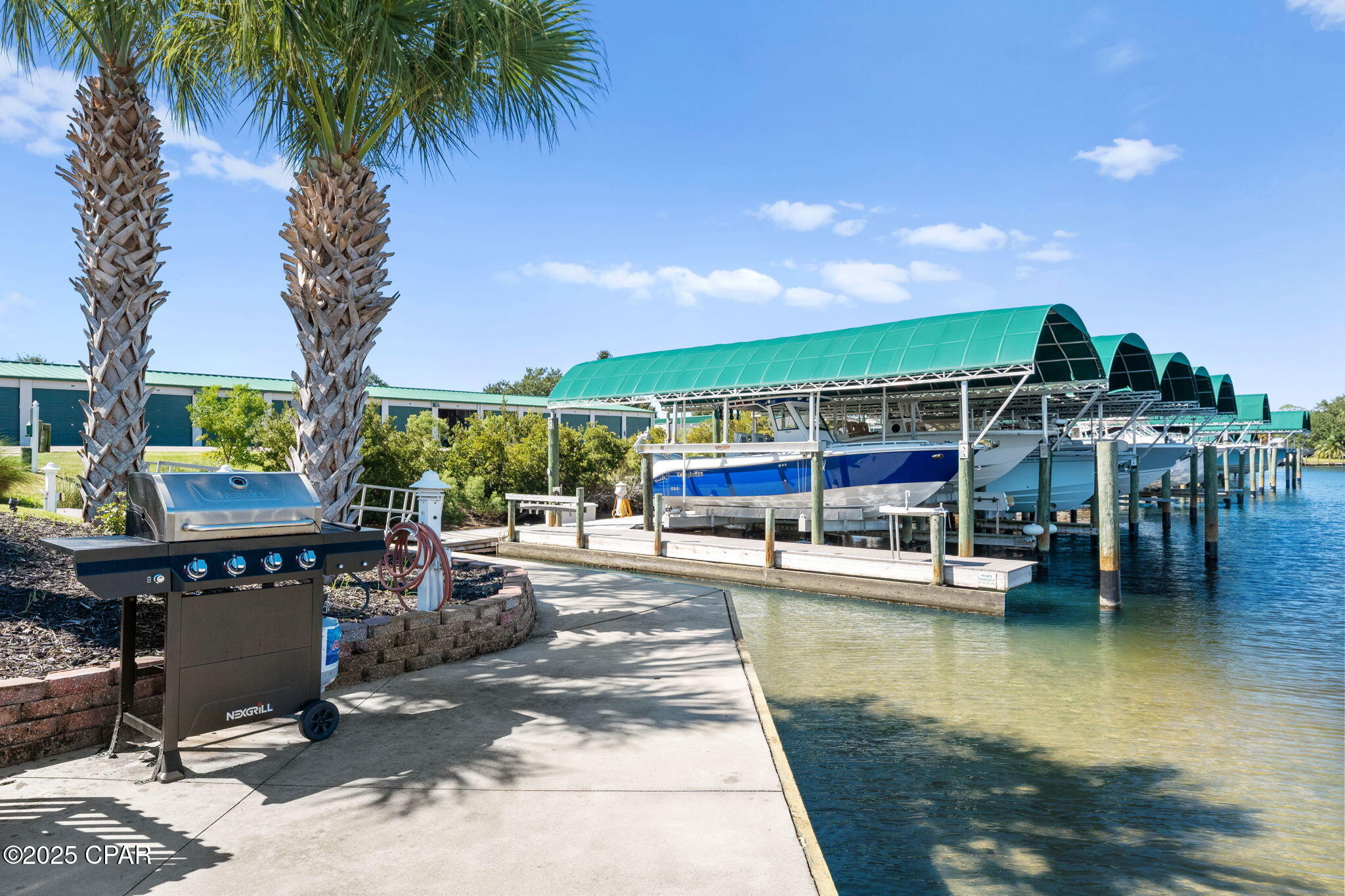 Hibiscus By The Bay - Residential