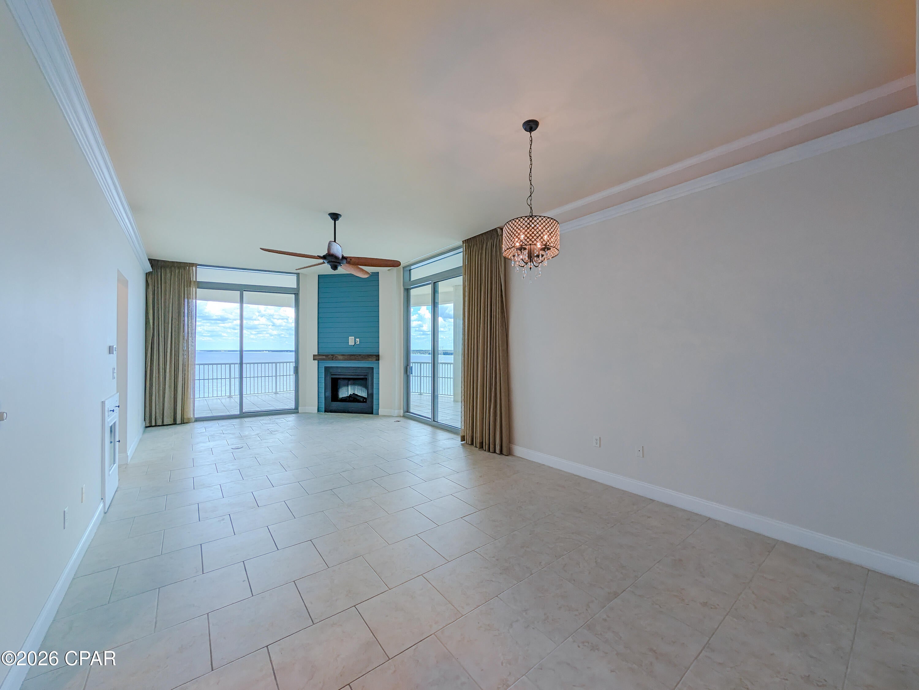 6422 W Highway 98 1406