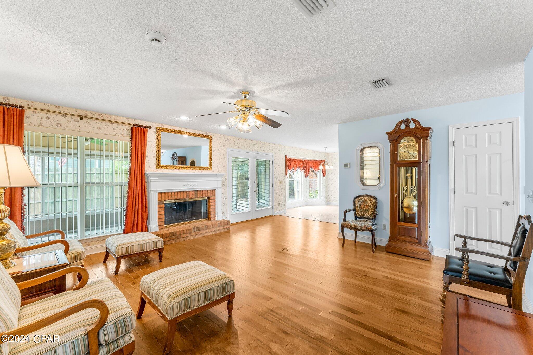 Forest Park East U-2 - Residential