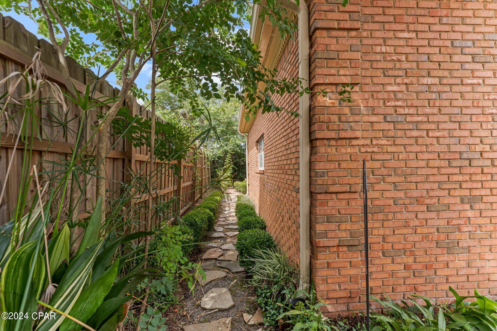 Forest Park East U-2 - Residential