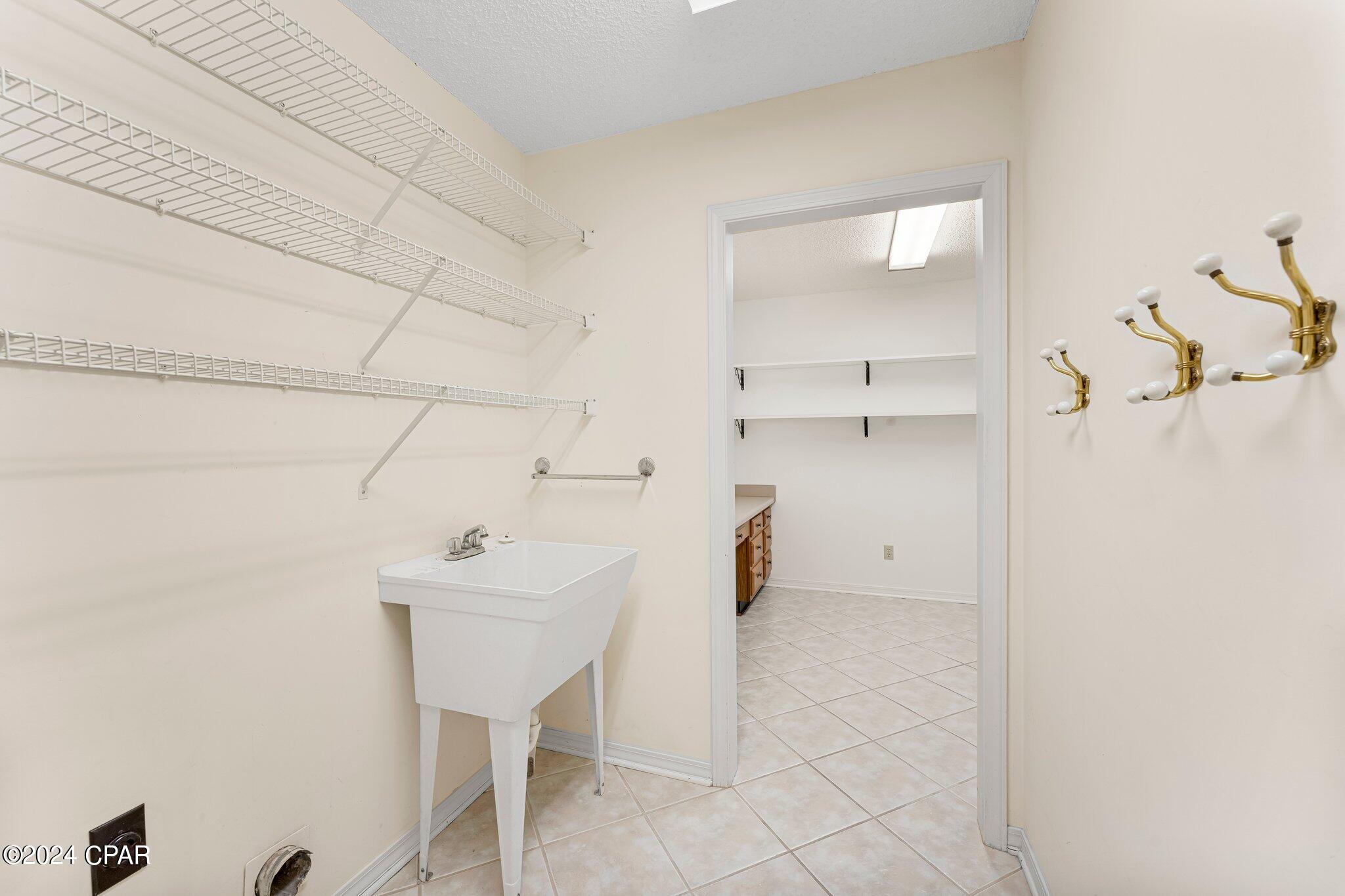 Forest Park East U-2 - Residential