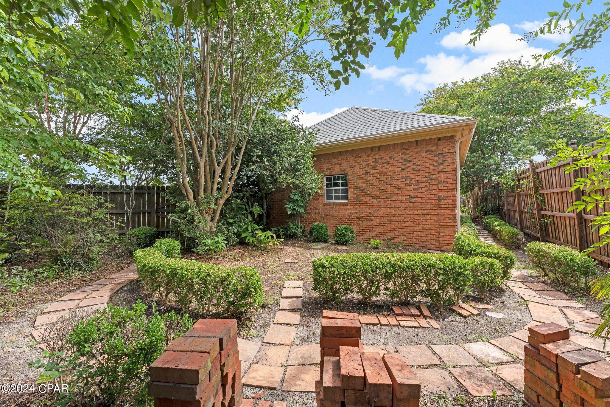 Forest Park East U-2 - Residential