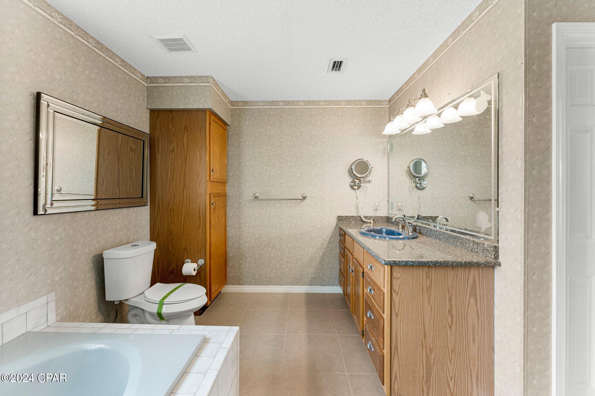 Forest Park East U-2 - Residential