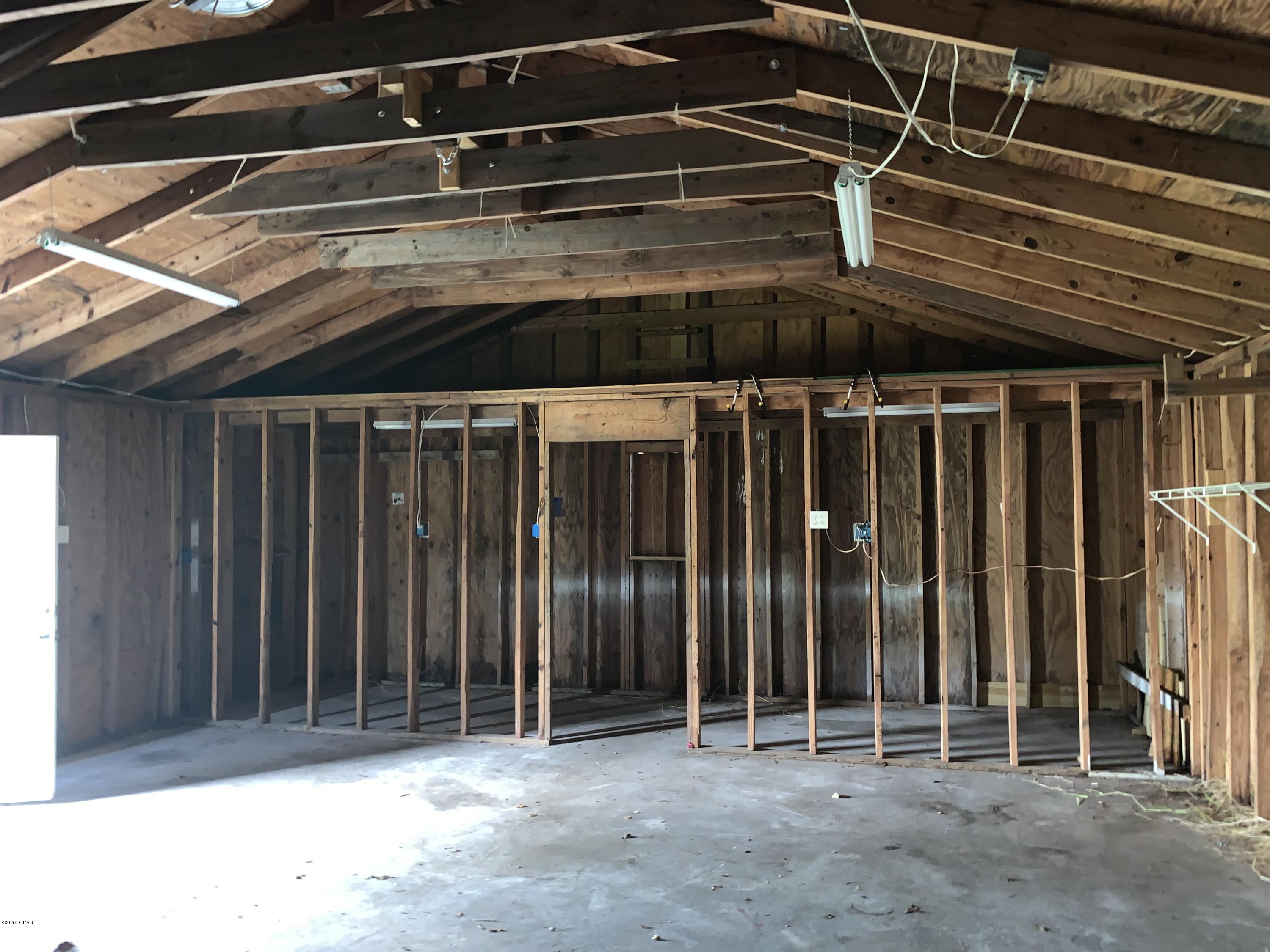 North Lagoon Oaks 7th Add - Residential