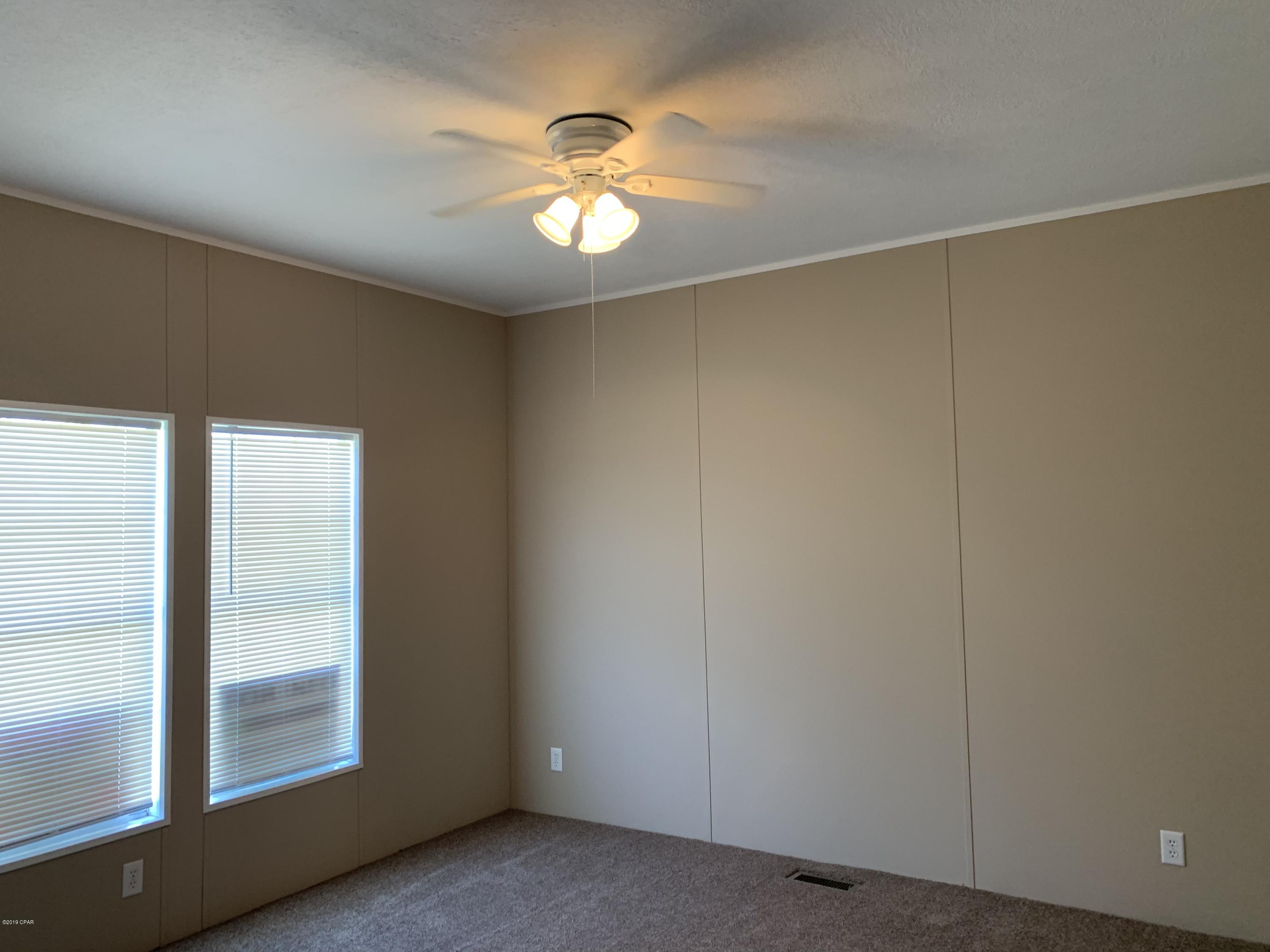 North Lagoon Oaks 7th Add - Residential