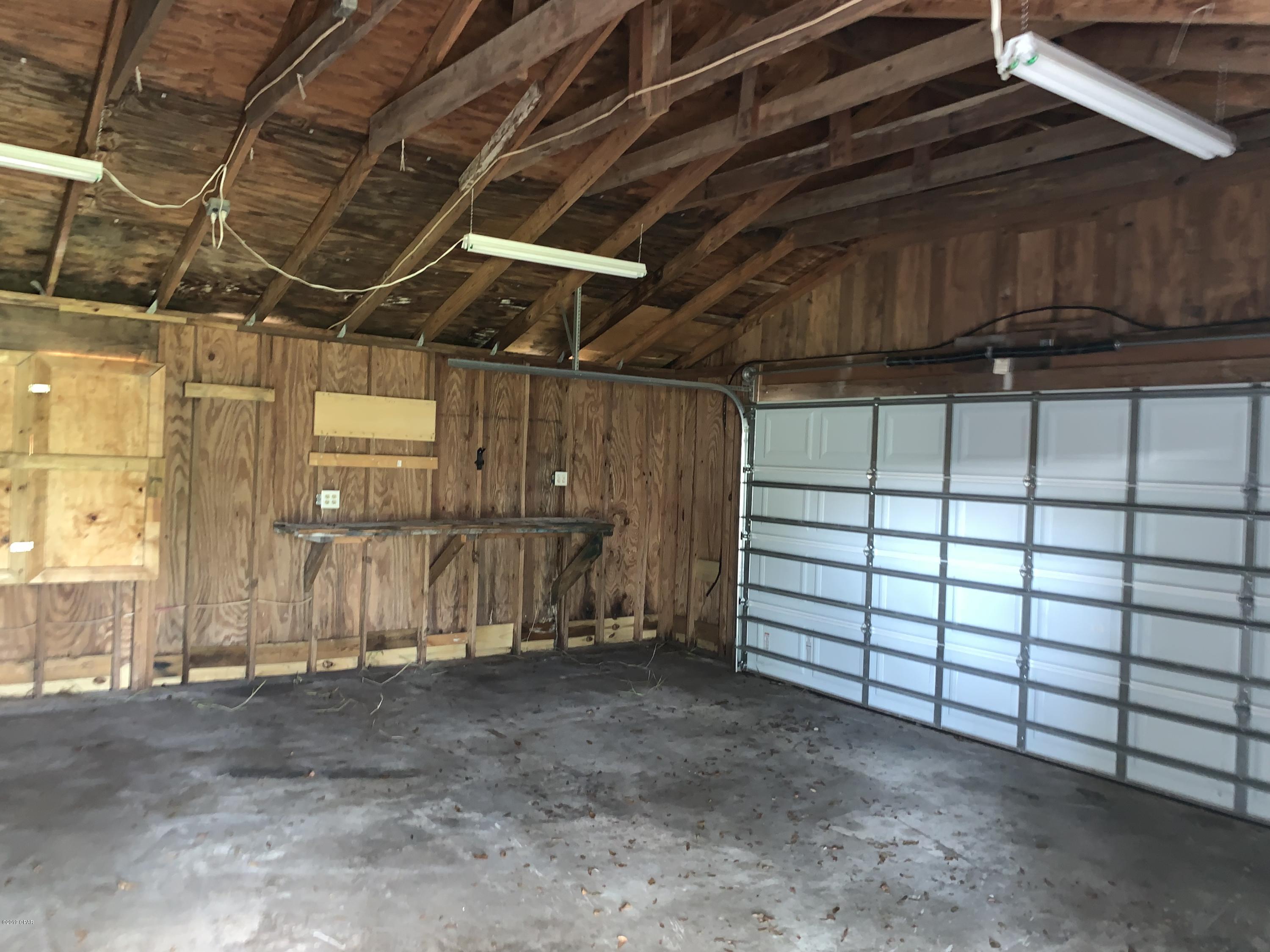 North Lagoon Oaks 7th Add - Residential