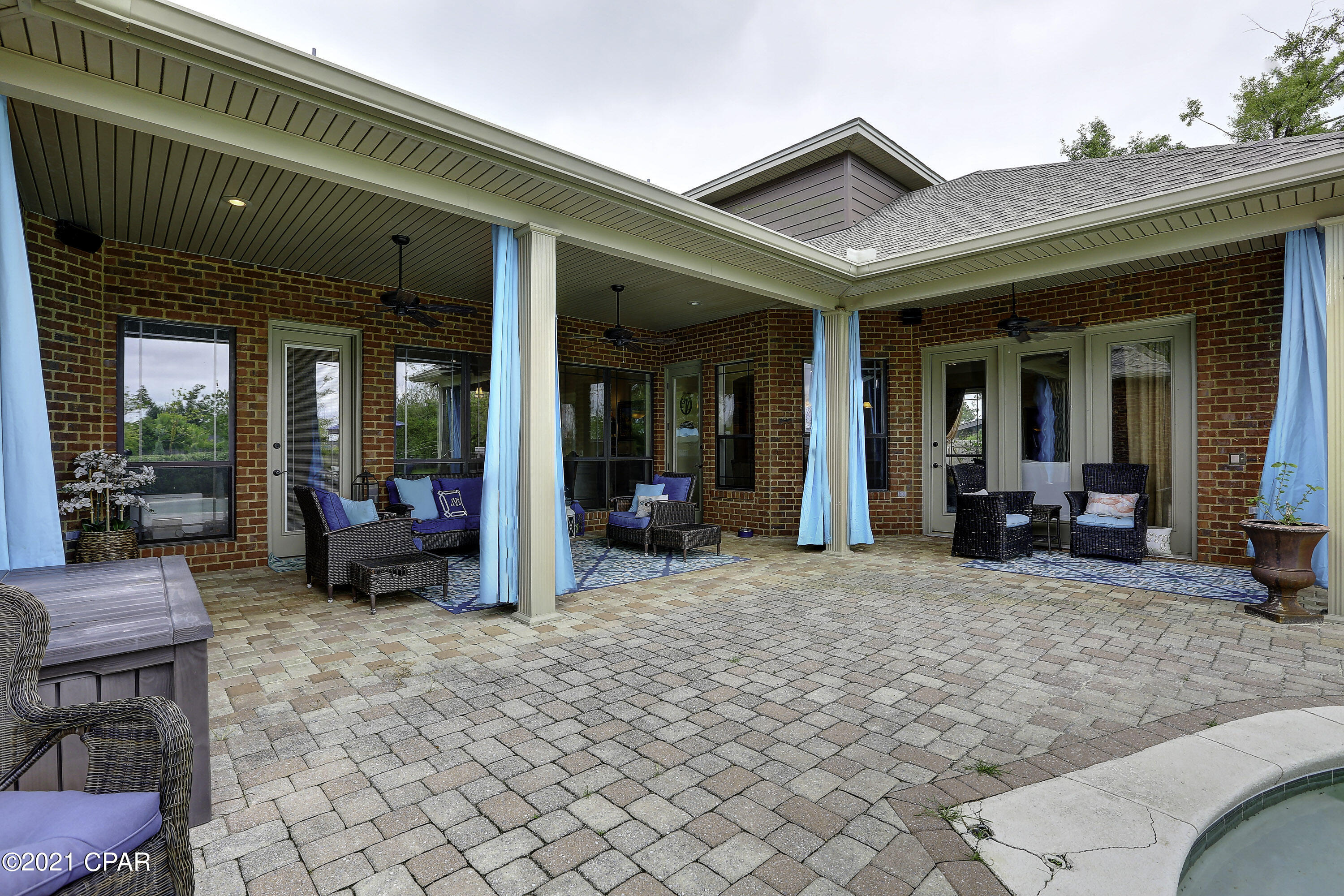 College Point Estate 1st Add - Residential