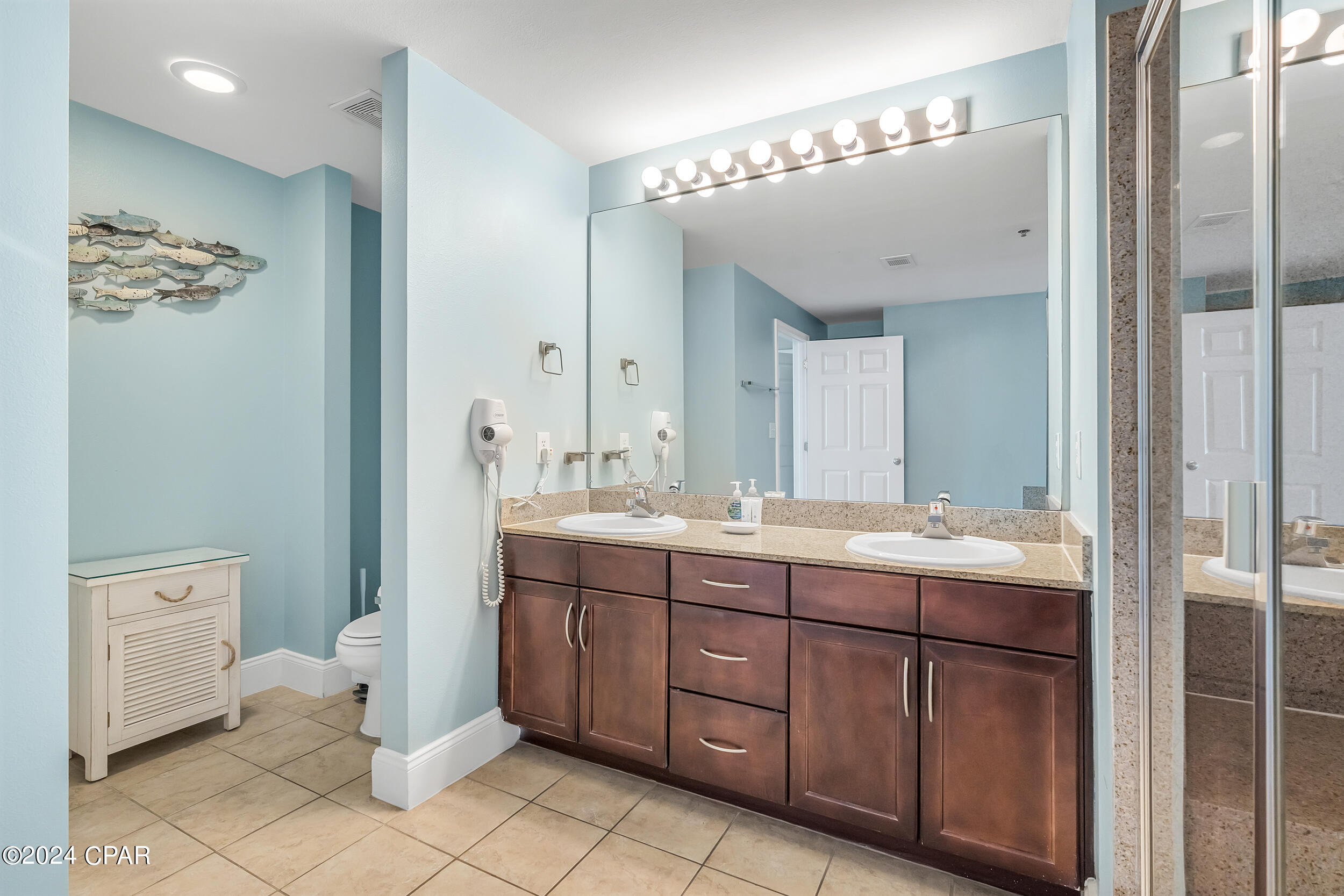 Laketown Wharf - Residential