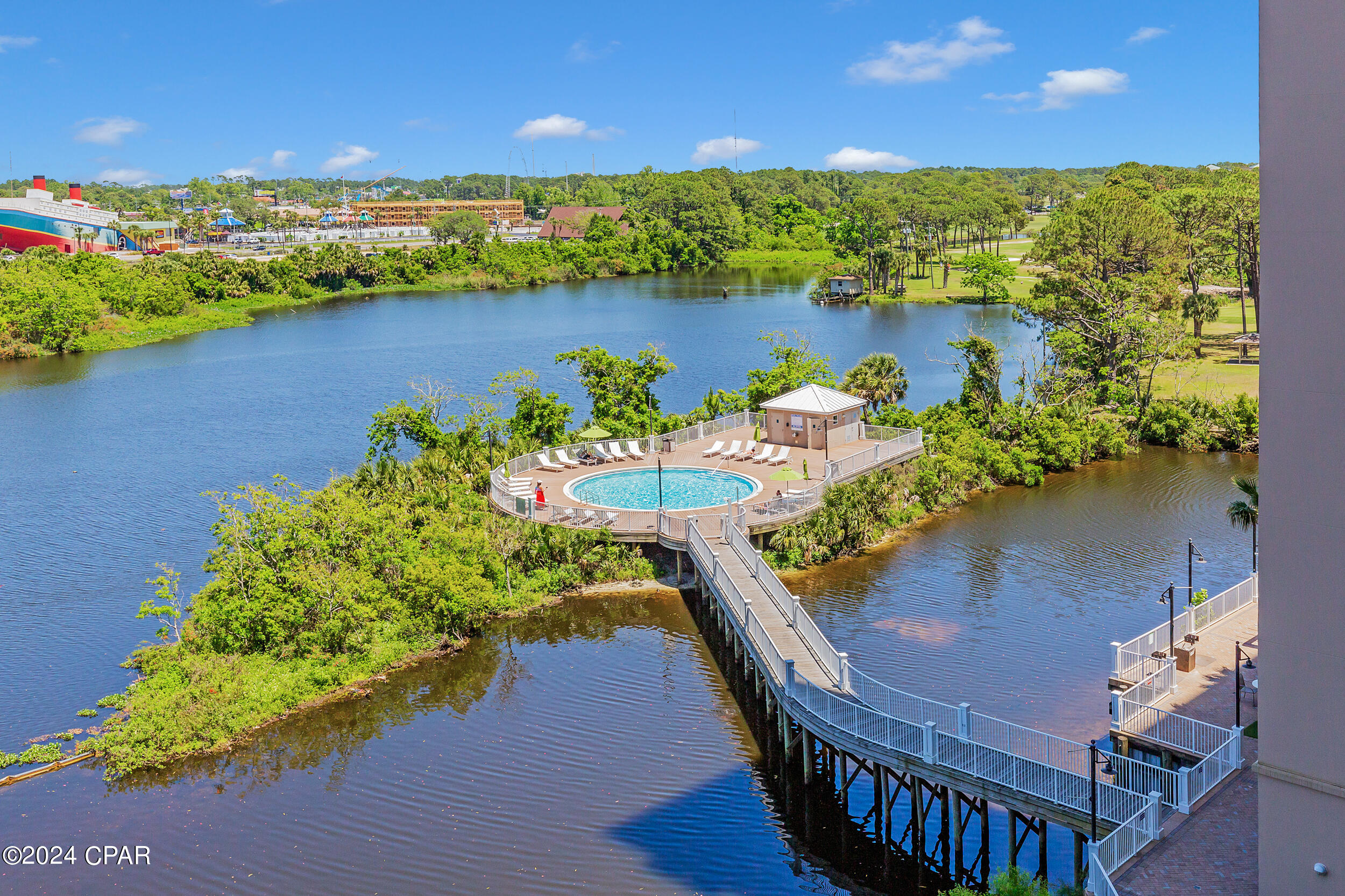 Laketown Wharf - Residential