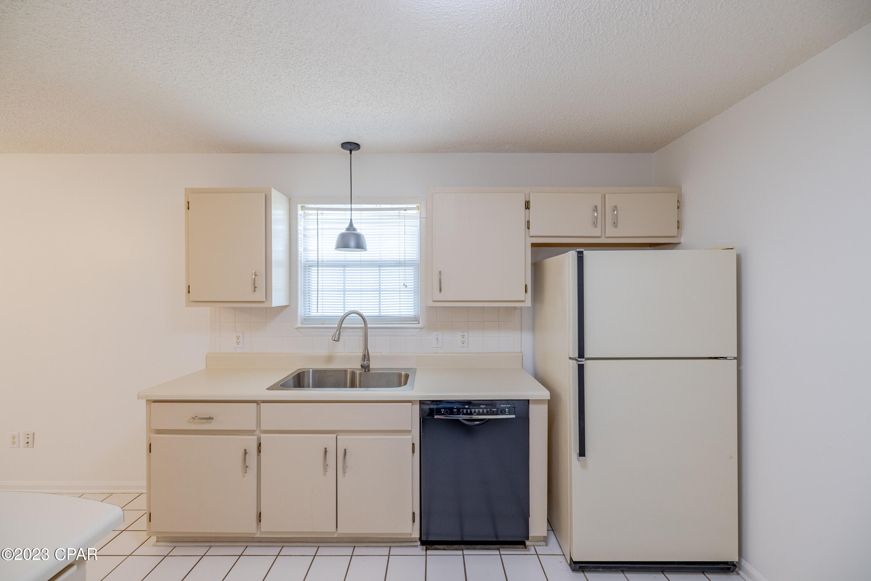 Suntime Beach U-1 - Residential