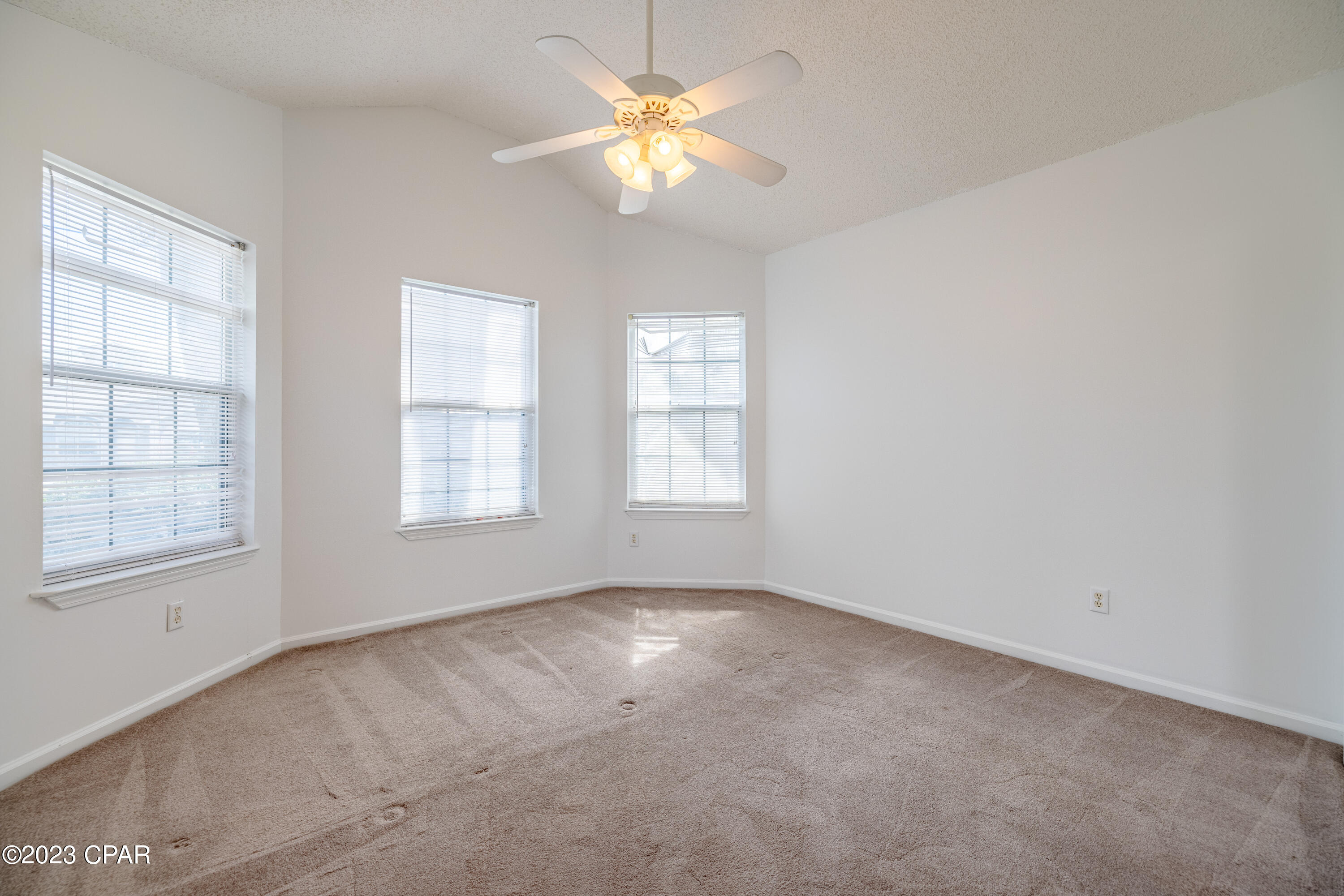 Suntime Beach U-1 - Residential