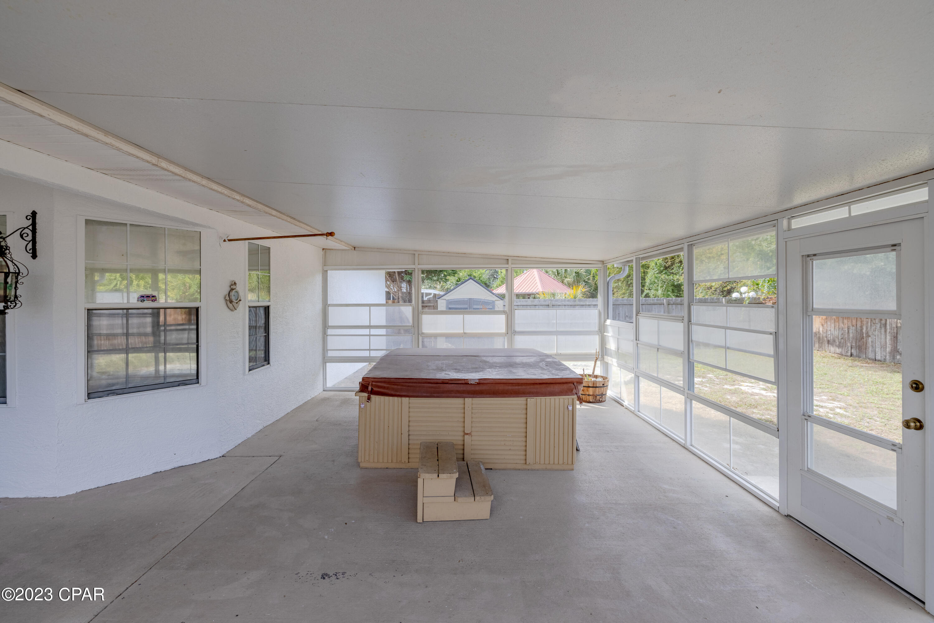 Suntime Beach U-1 - Residential