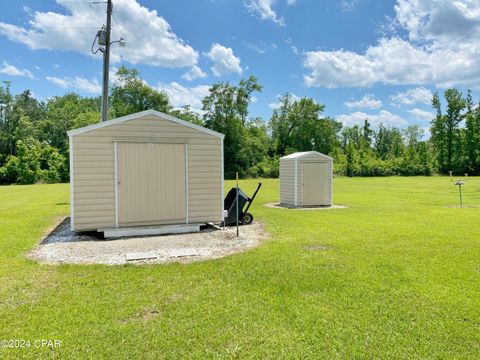 A home in Marianna