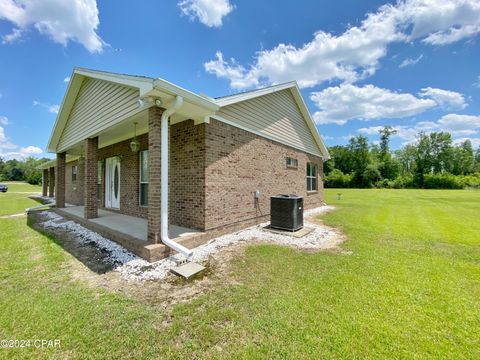 A home in Marianna