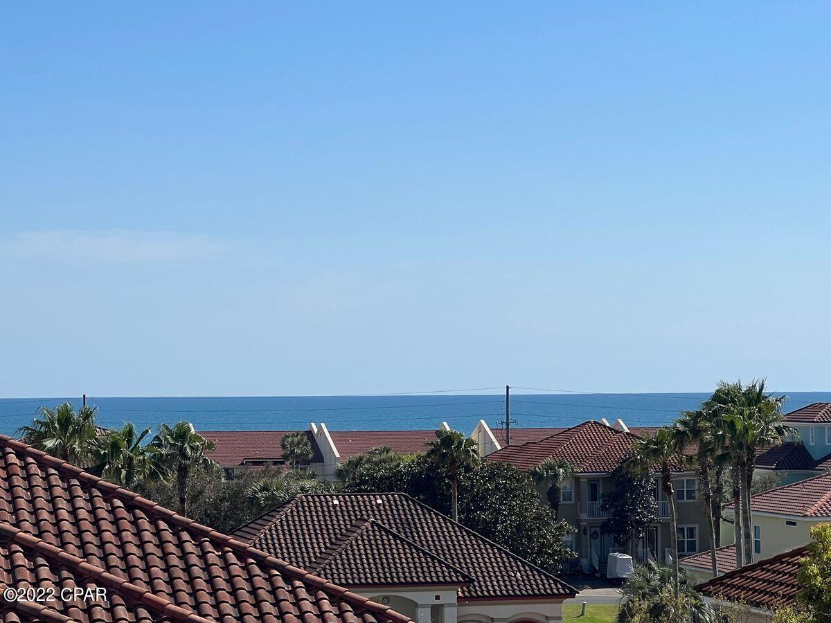 La Valencia Beach Resort - Residential