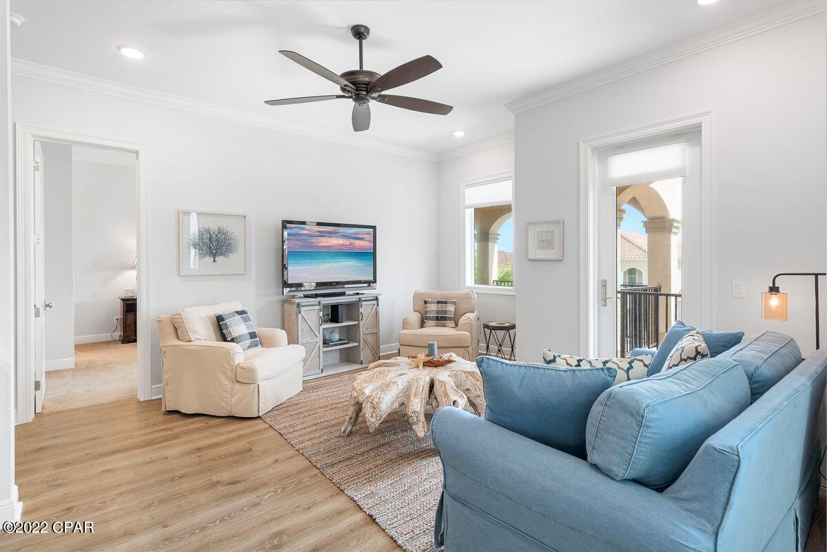 La Valencia Beach Resort - Residential