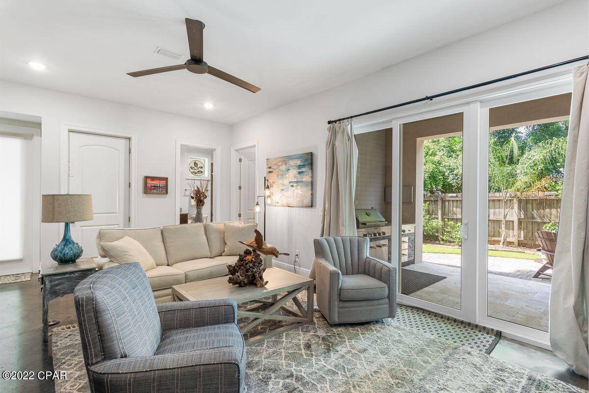 La Valencia Beach Resort - Residential