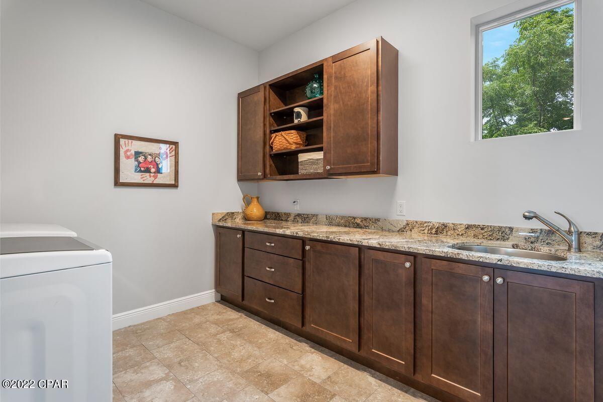 La Valencia Beach Resort - Residential