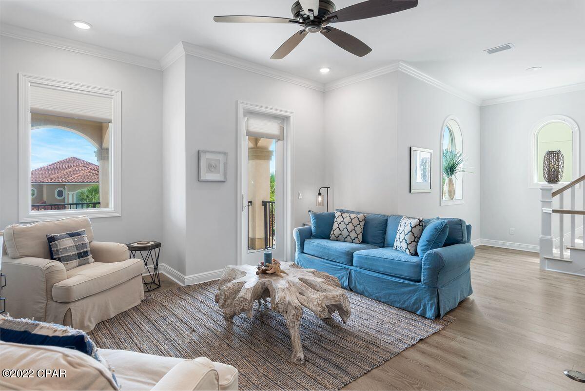 La Valencia Beach Resort - Residential