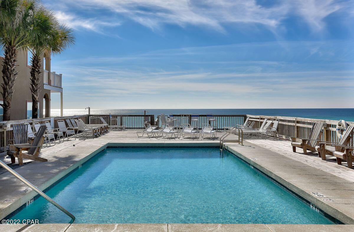 La Valencia Beach Resort - Residential