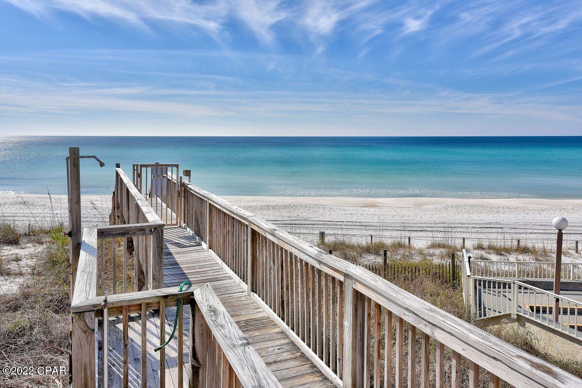 La Valencia Beach Resort - Residential