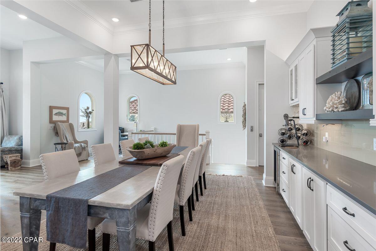 La Valencia Beach Resort - Residential