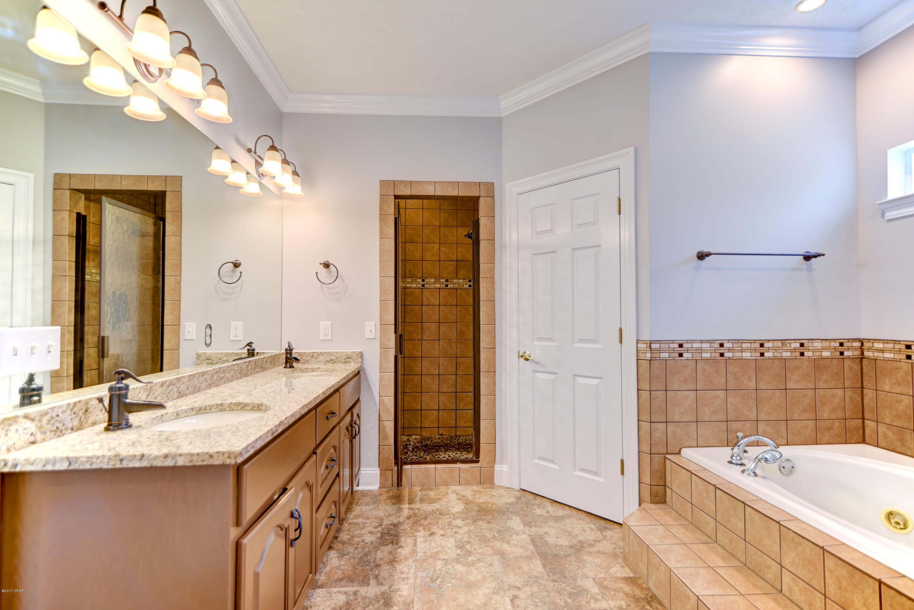 Lake Forest Estates - Residential