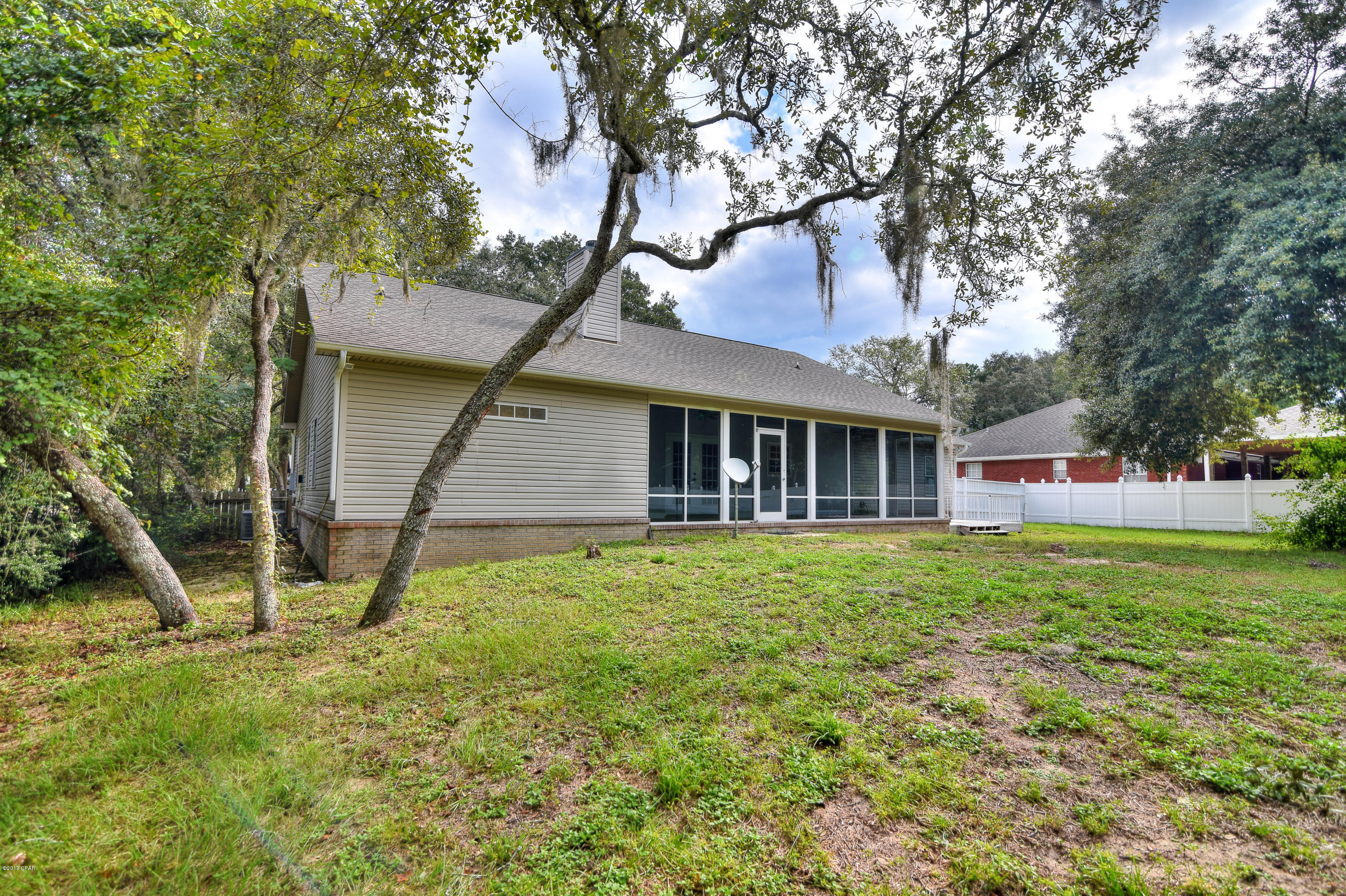 Lake Forest Estates - Residential