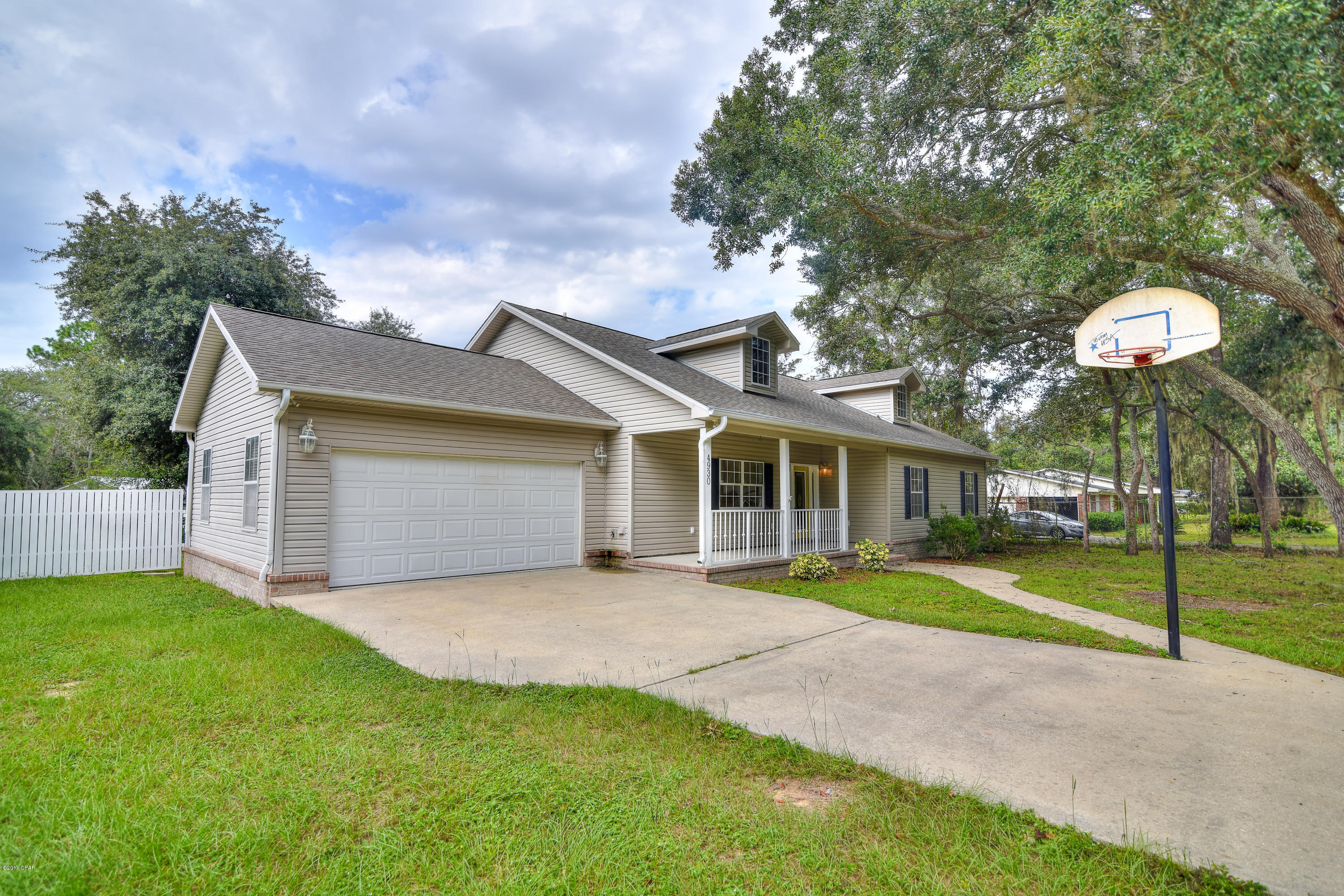 Lake Forest Estates - Residential