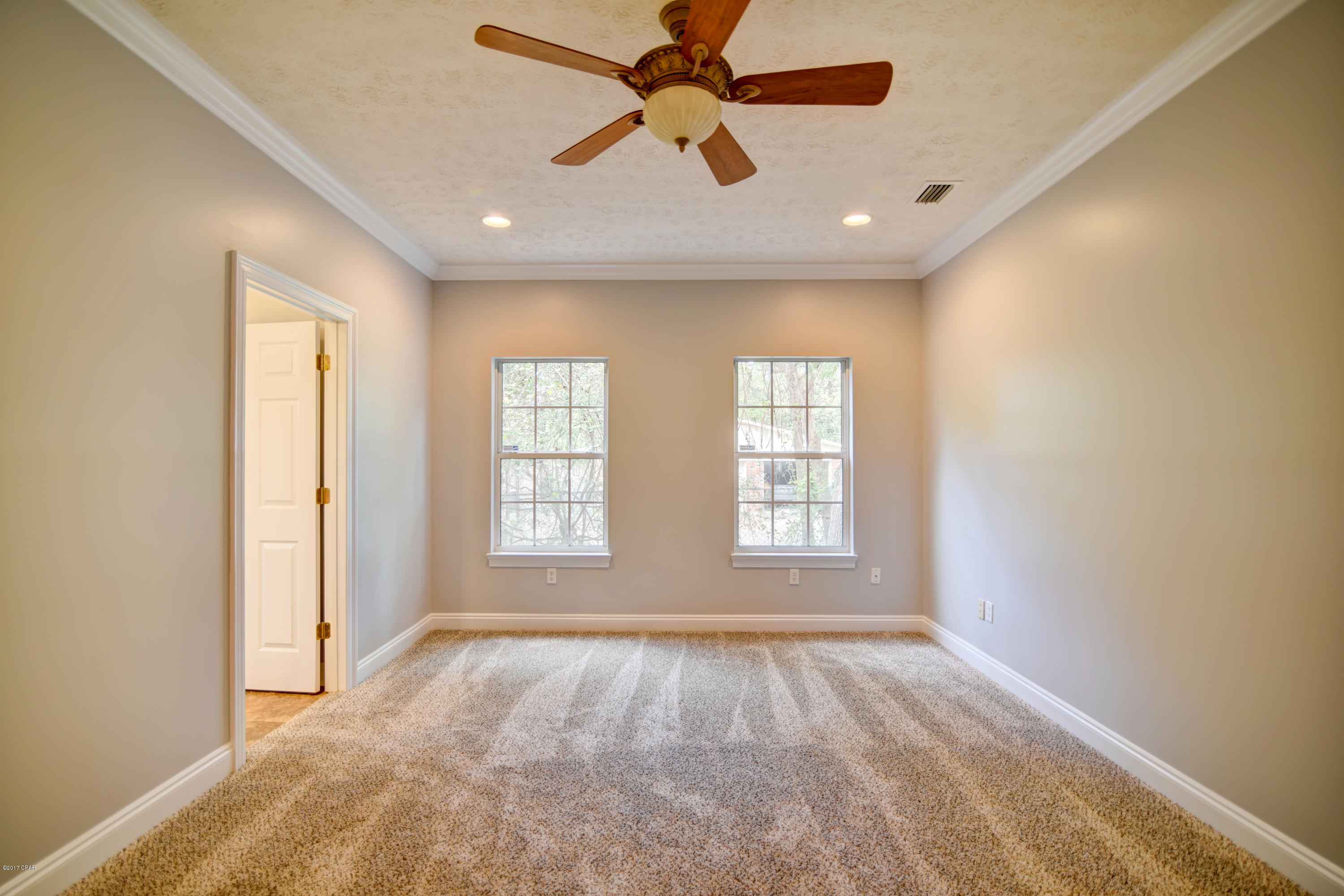 Lake Forest Estates - Residential