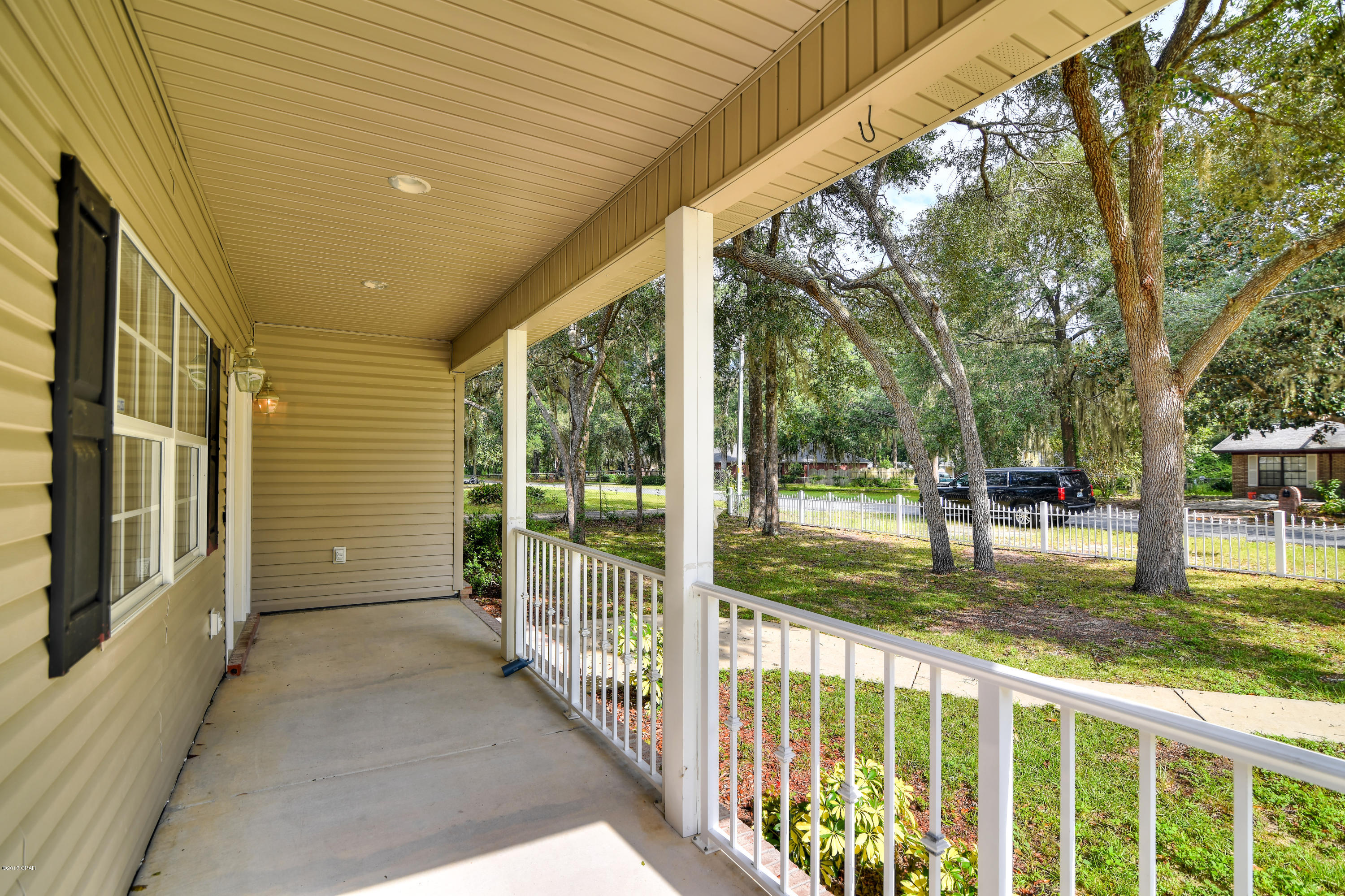 Lake Forest Estates - Residential