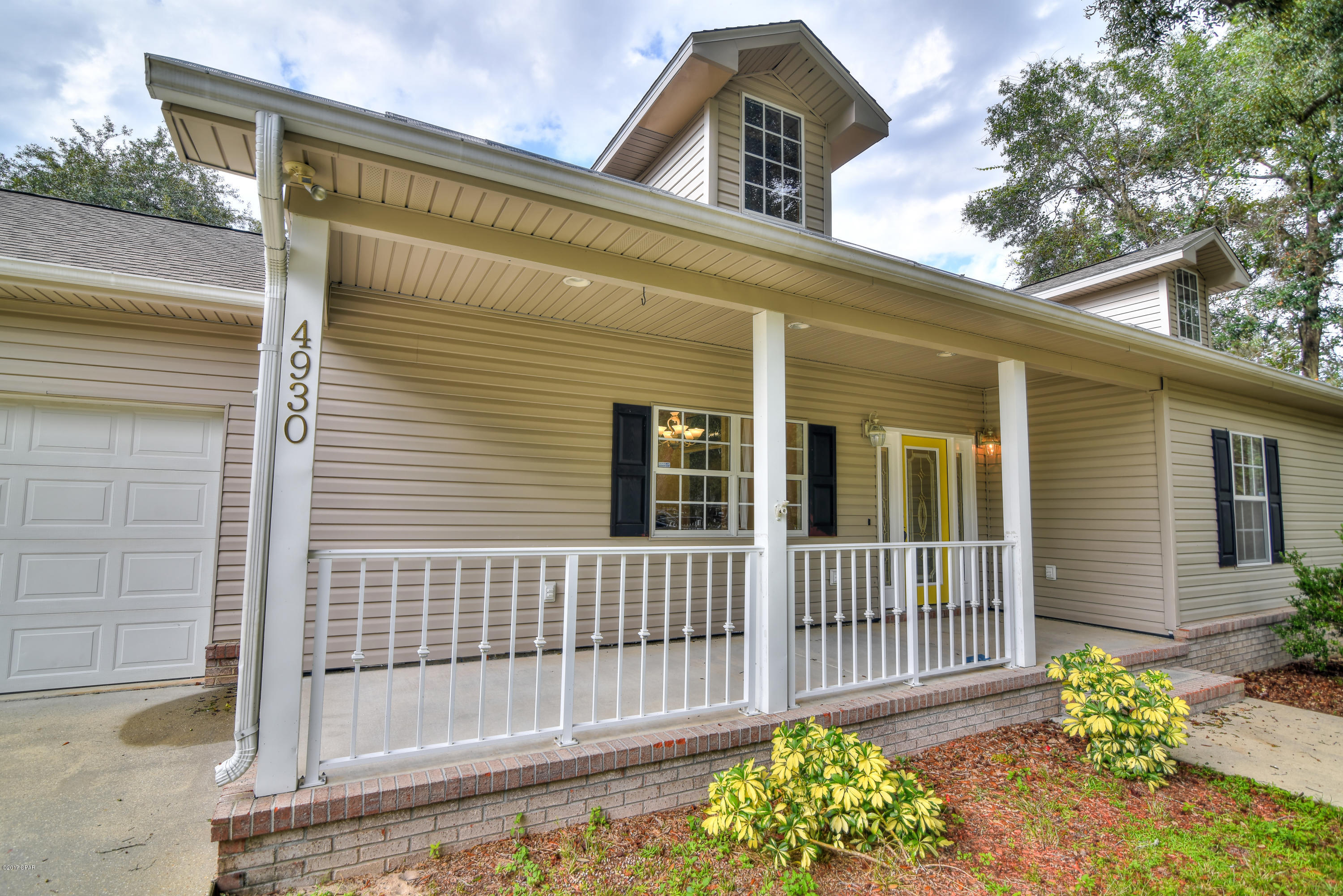 Lake Forest Estates - Residential