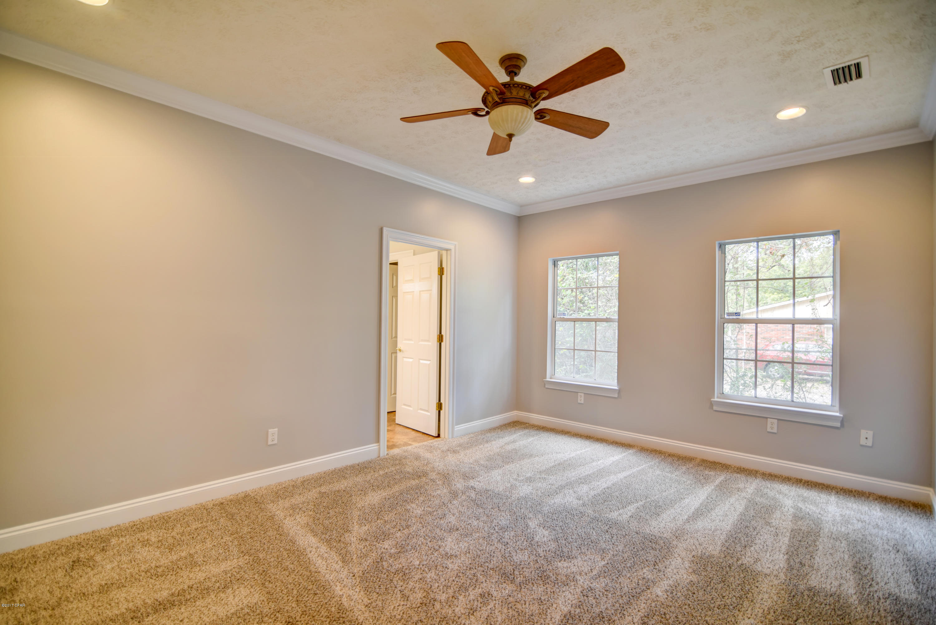 Lake Forest Estates - Residential