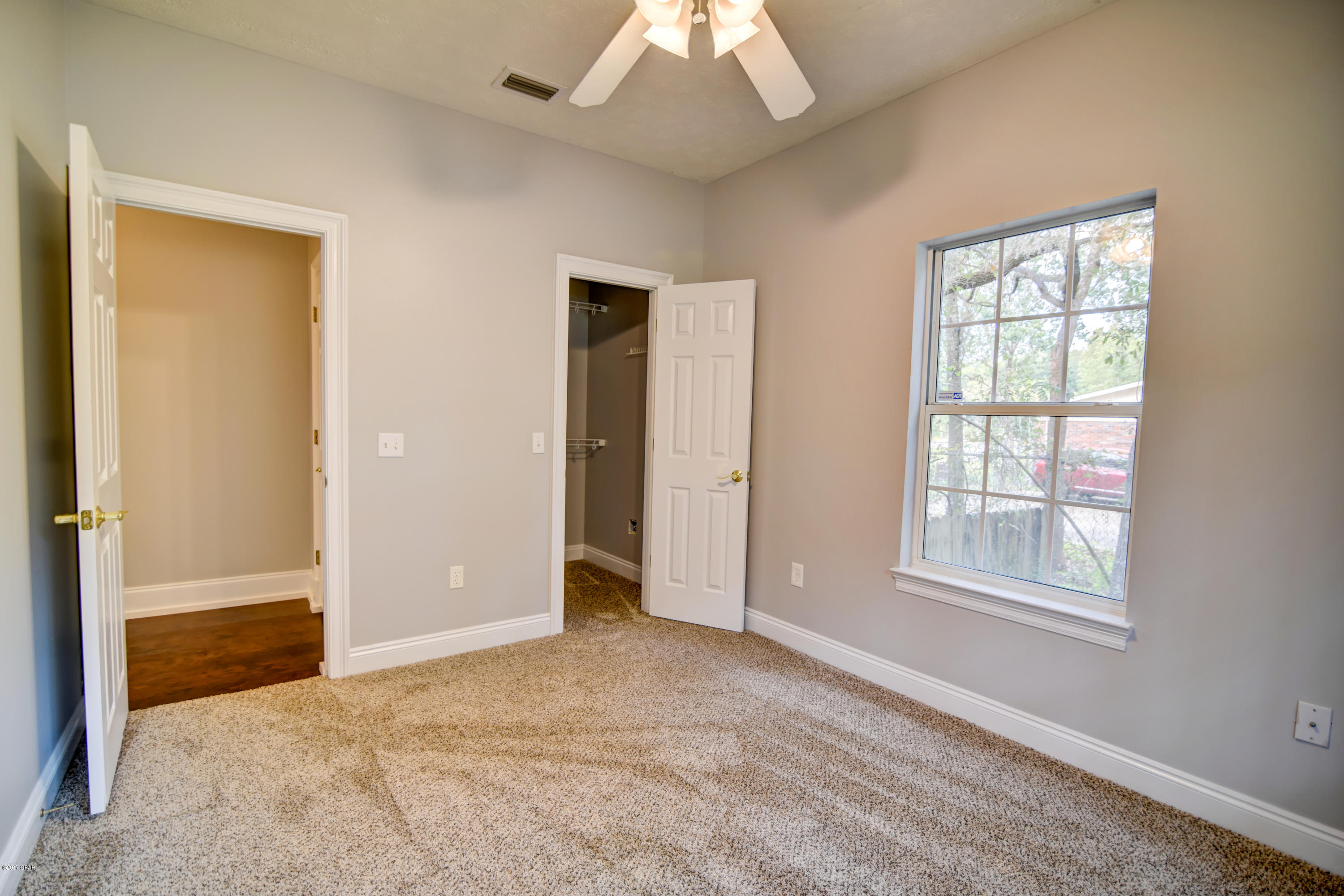 Lake Forest Estates - Residential