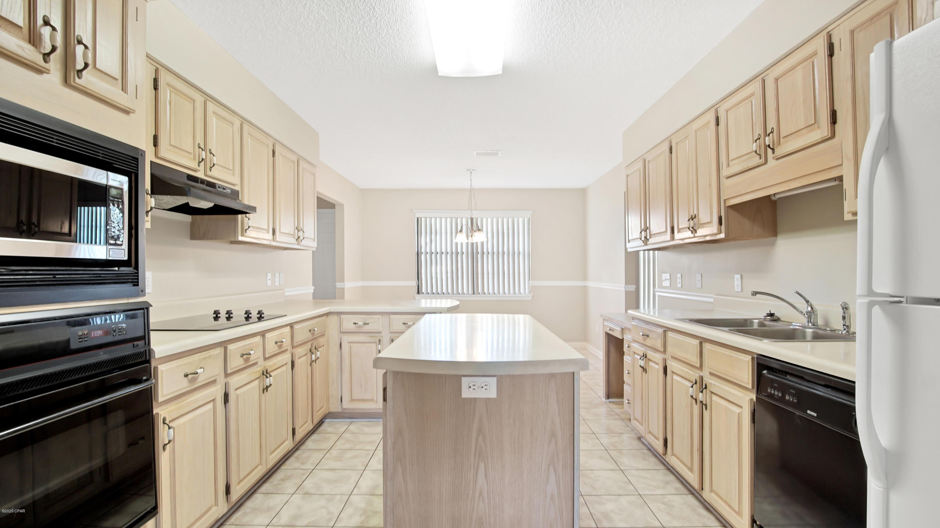 Baywood Shores Est Unit 8 - Residential