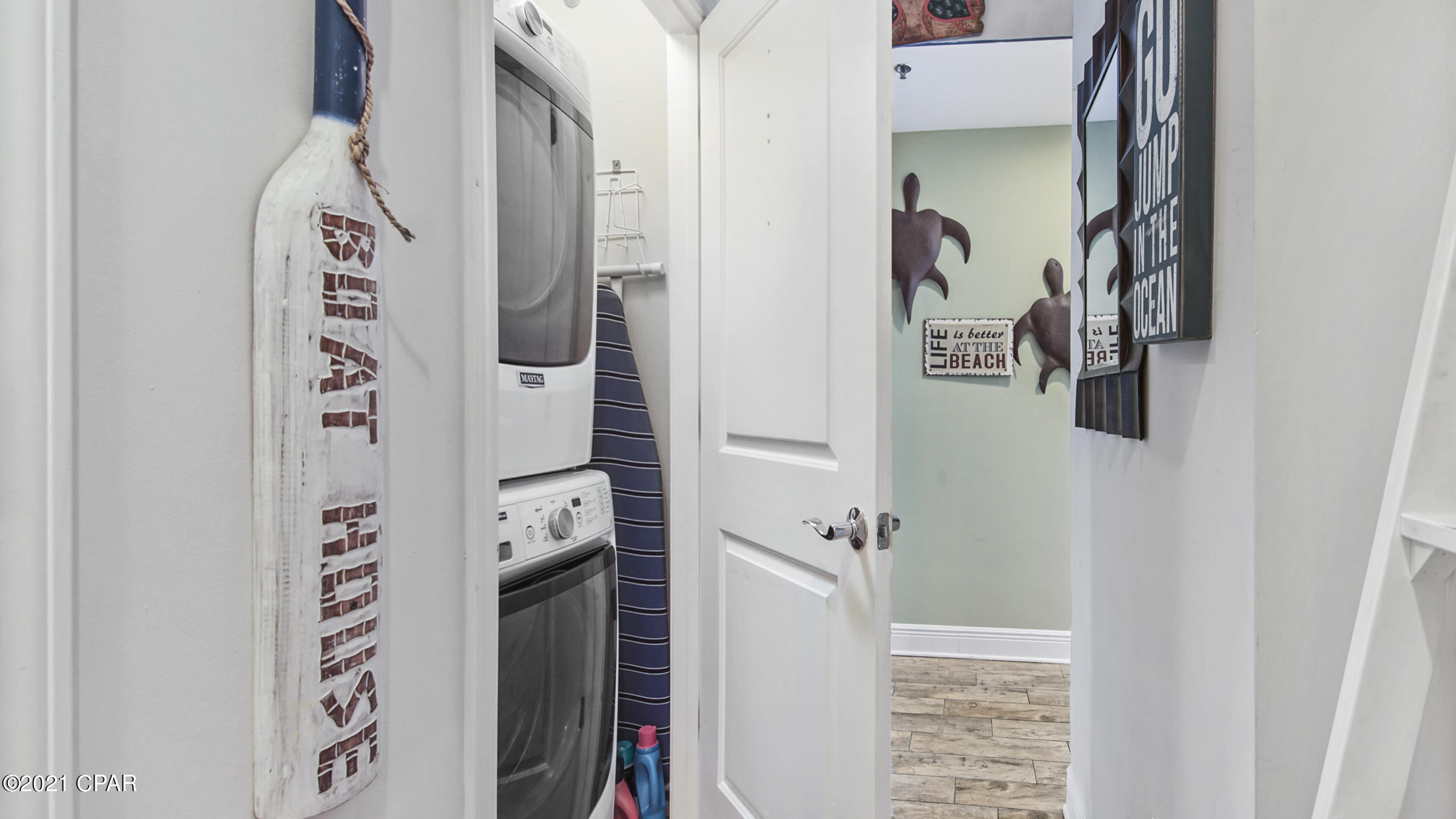 Sterling Breeze - Residential