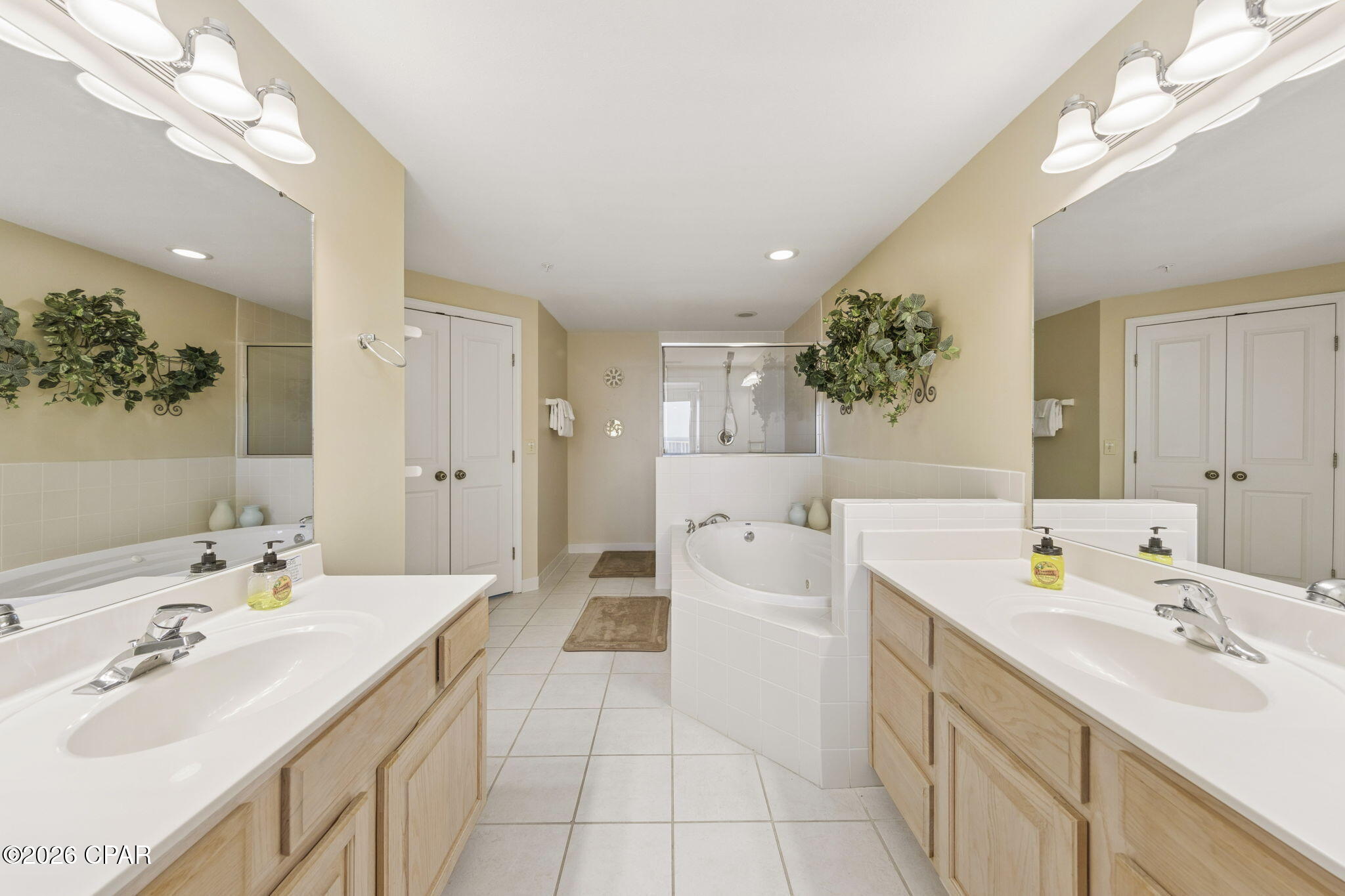 Grande Surf Club Condo - Residential